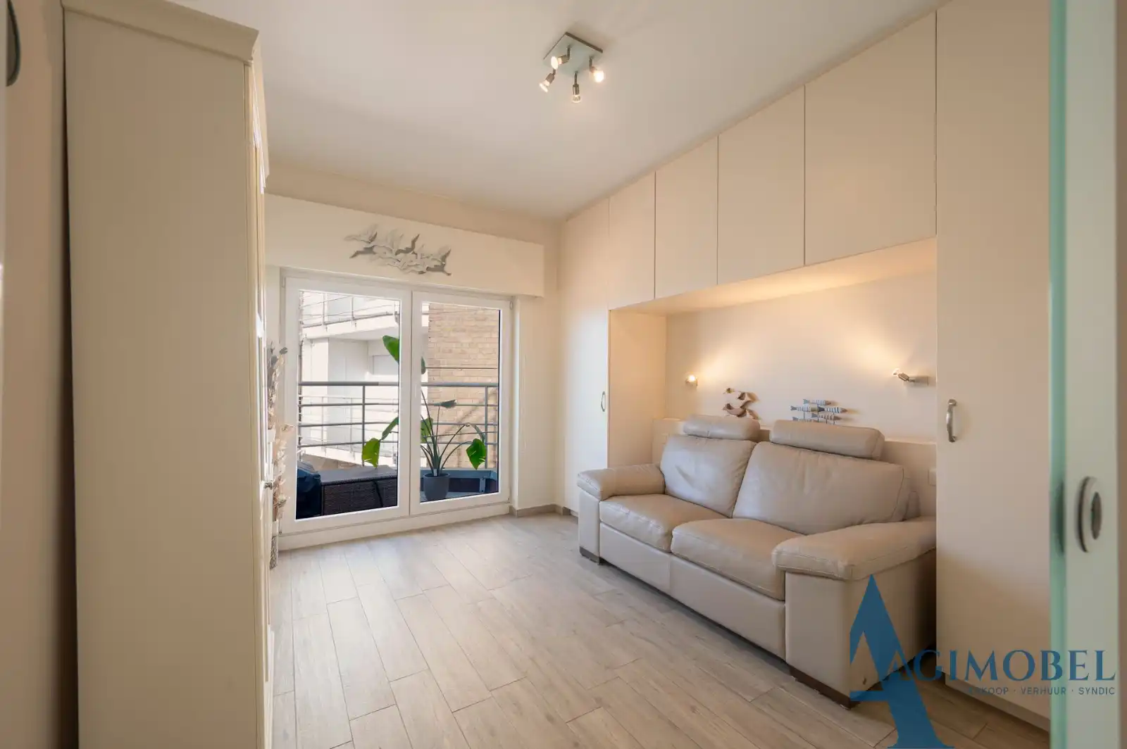 Instapklaar appartement met 3 slaapkamers op toplocatie in Duinbergen, vlakbij de Zeedijk. foto 9