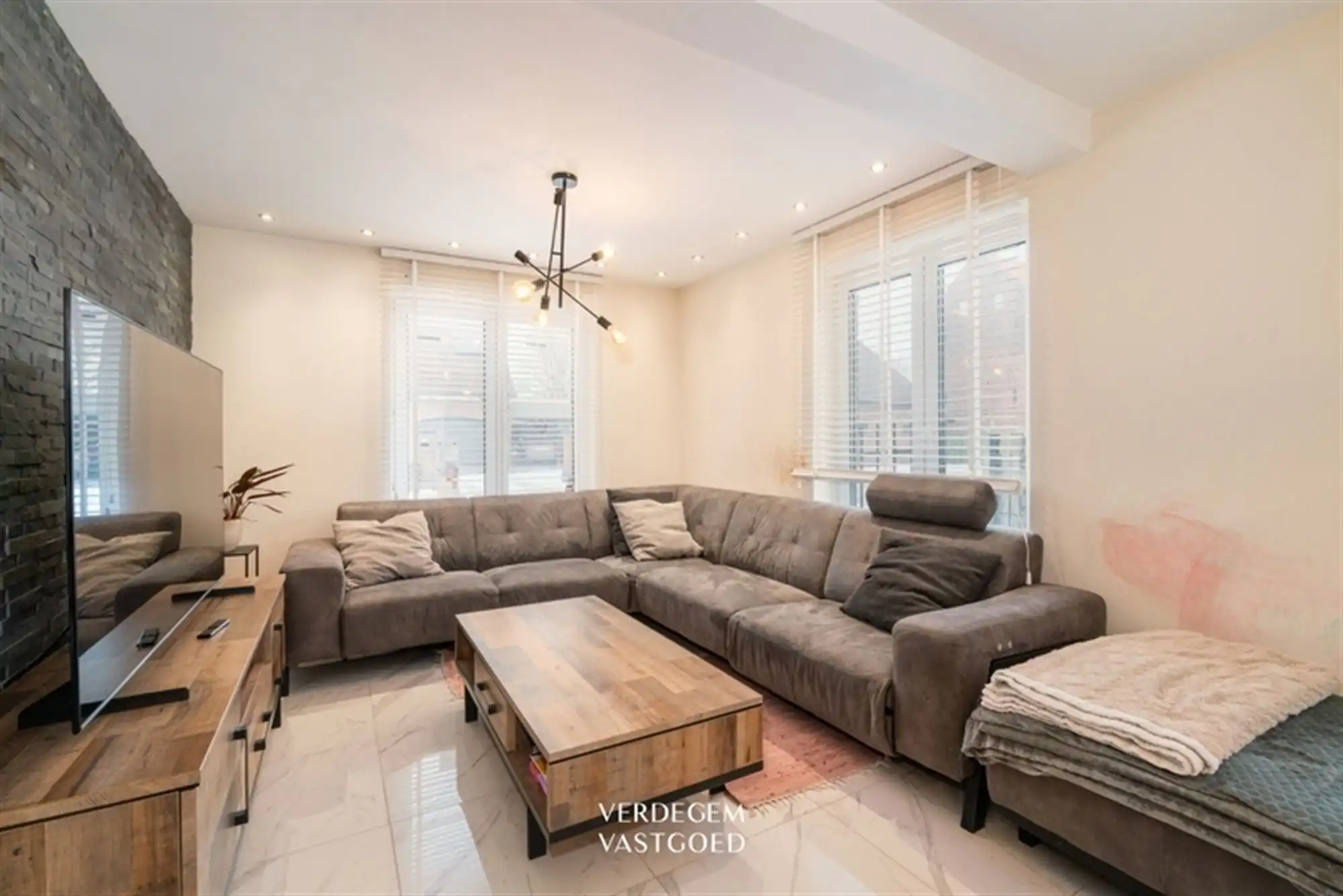 Ruime vrijstaande woning met 3 slaapkamers, tuin en garage / atelier foto 3