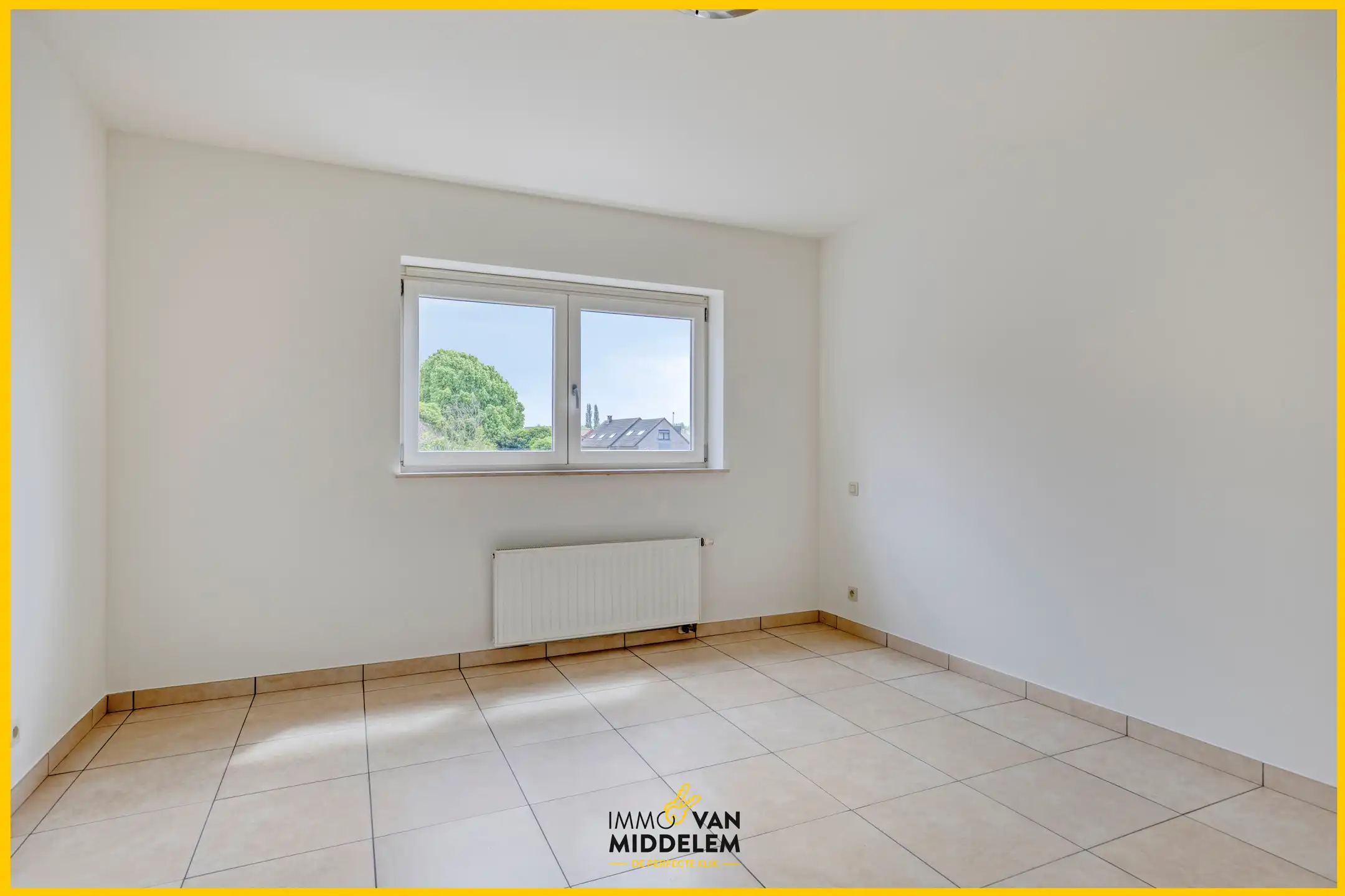 INSTAPKLARE ENERGIEZUINIGE WONING MET 3 SLPK EN GARAGE foto 11
