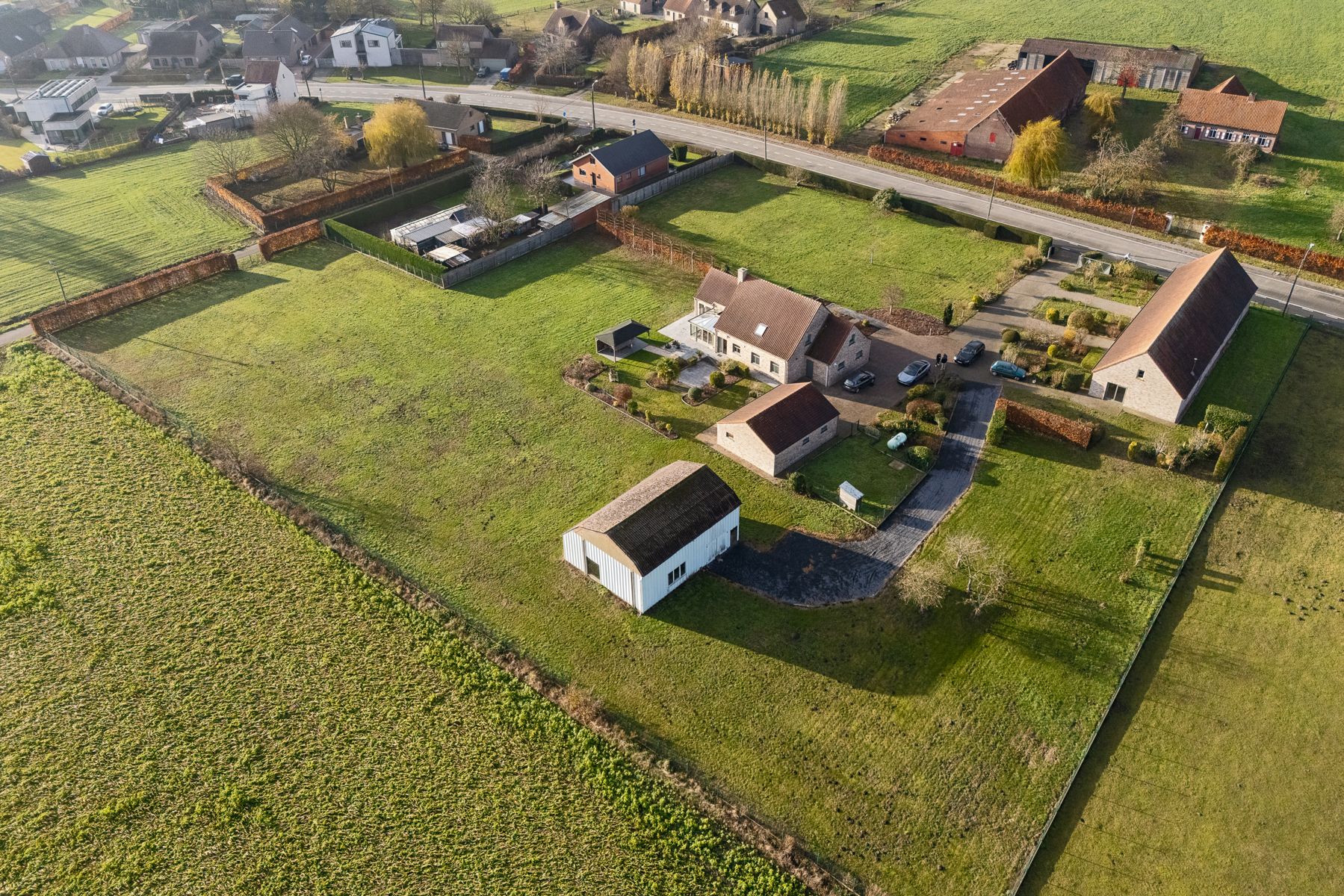 Unieke woning met een openzicht te Knesselare! foto 30