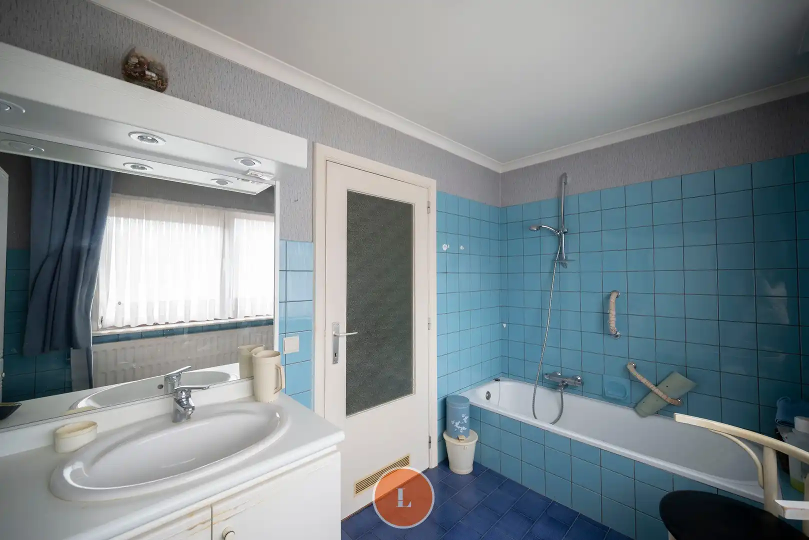 Op te frissen woning met veel potentieel in rustige wijk te Menen foto 11