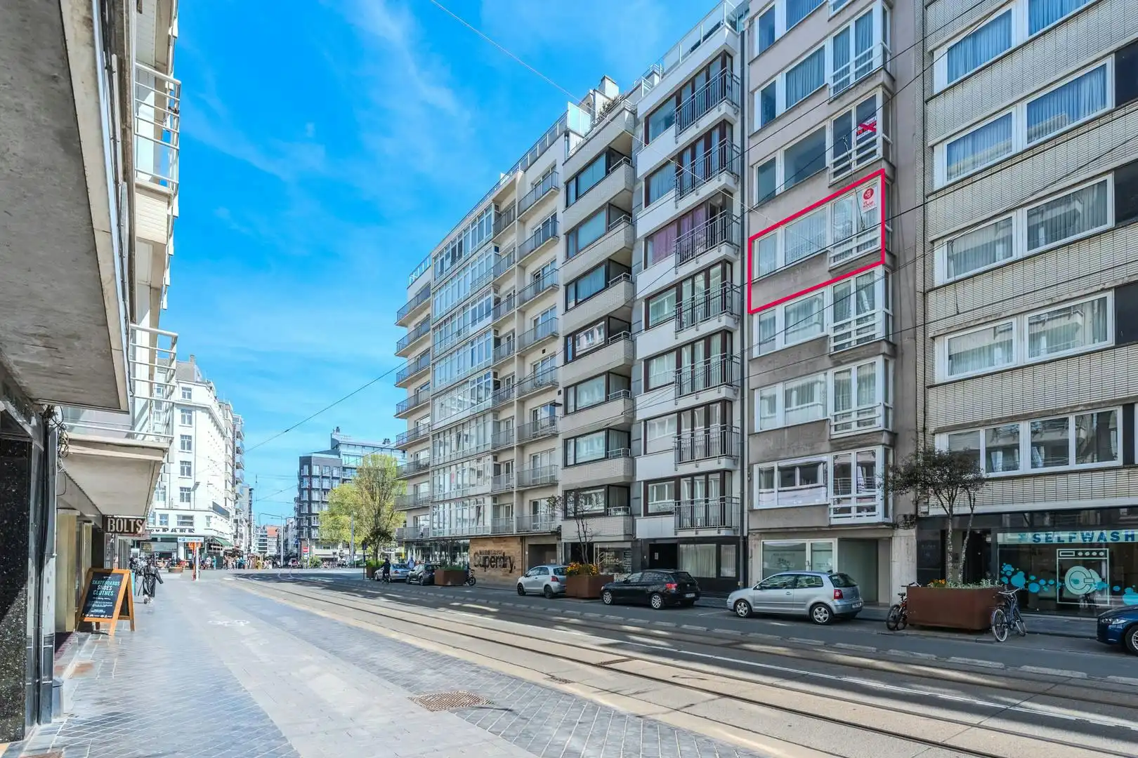 Centraal 2-slaapkamer appartement vlakbij zee te Oostende foto 15
