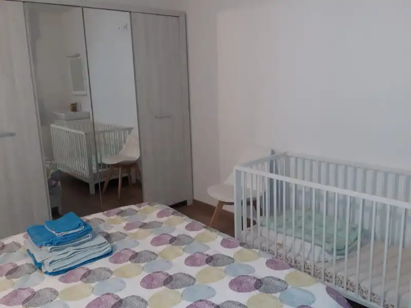 Mooi gerenoveerd 2-slaapkamer-appartement  met zeezicht. foto 13