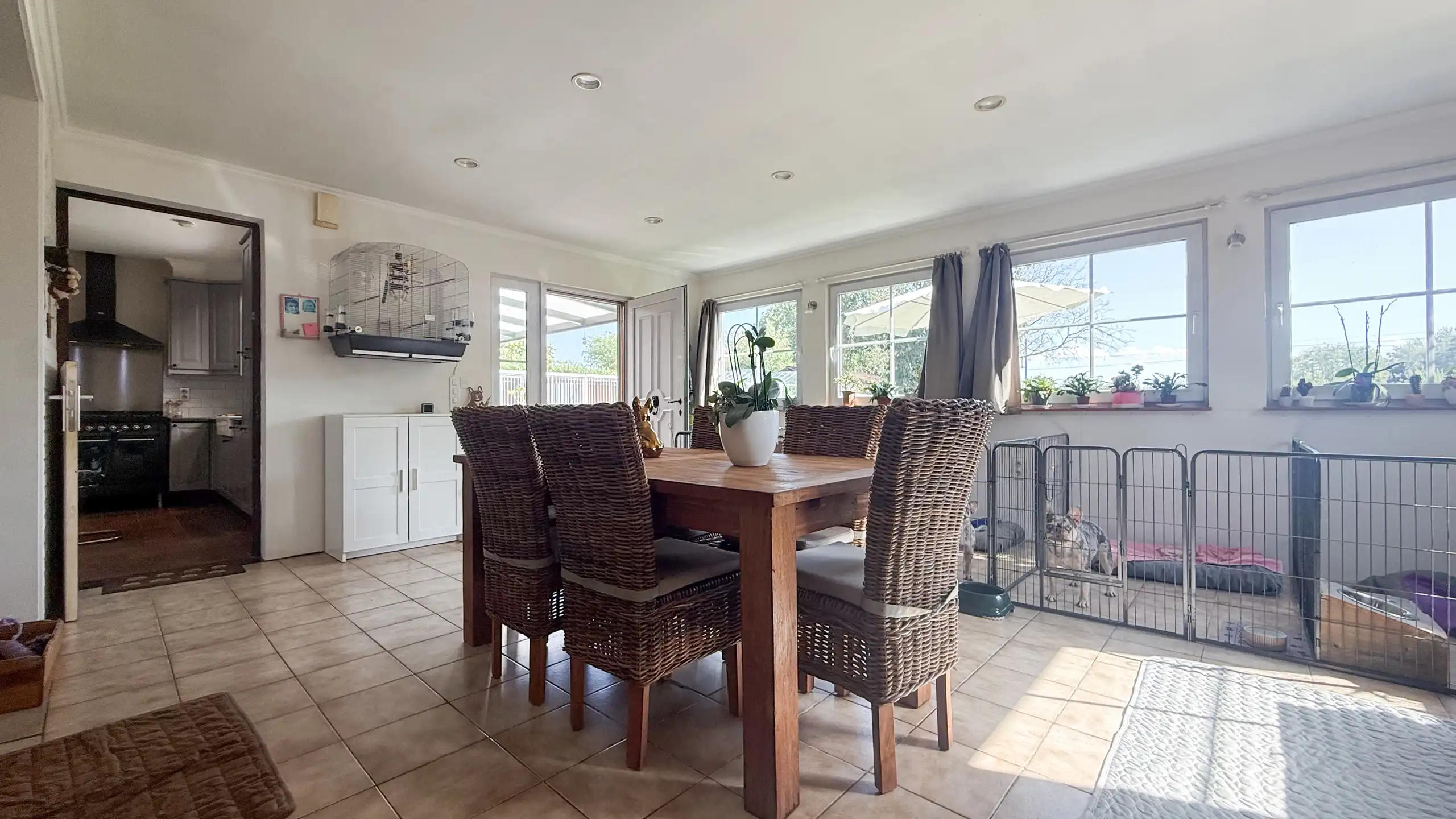 Landelijke woning met 6 slpks op perceel van 36a 70ca! foto 7