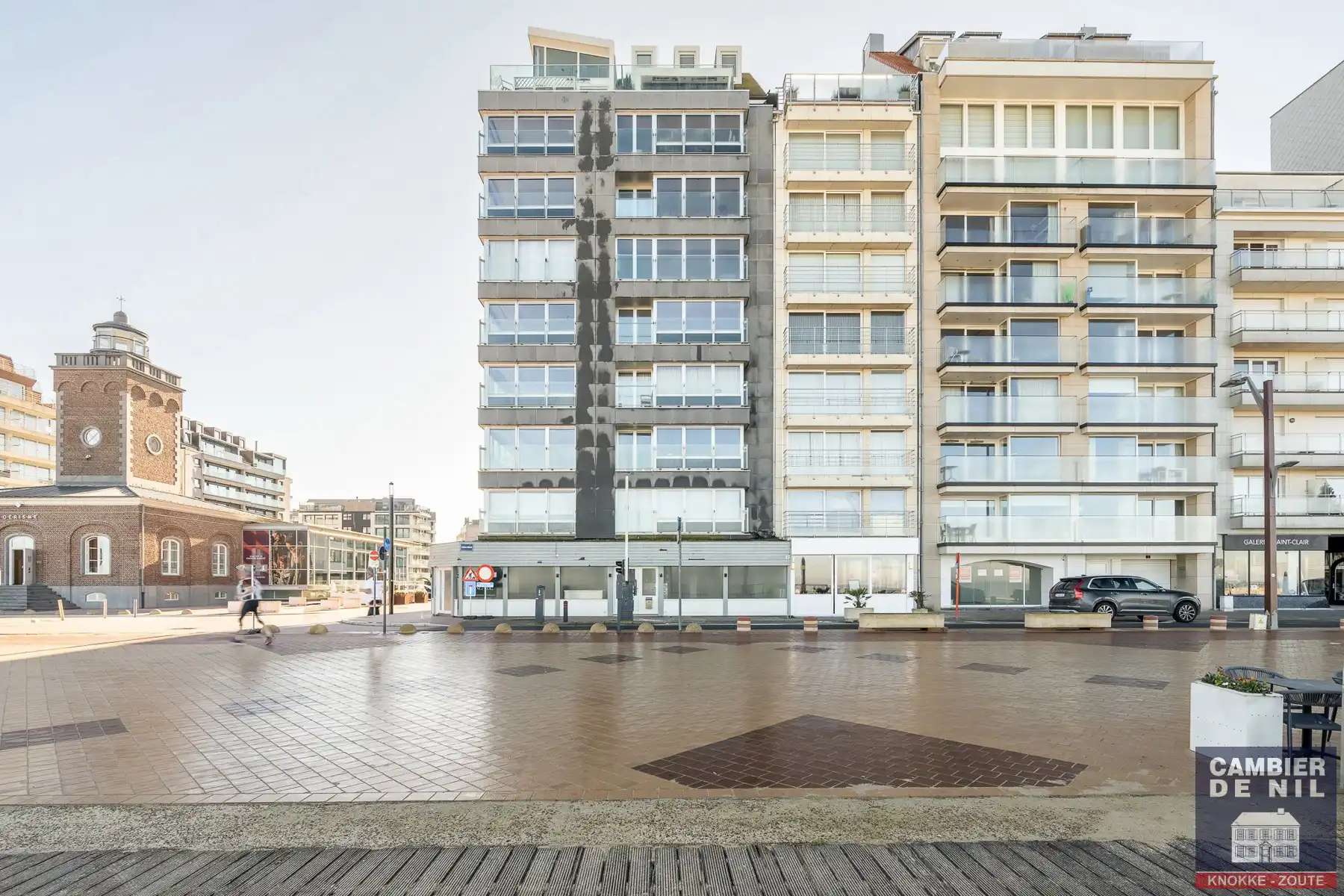 Horeca pand gelegen op een top locatie, op de hoek van de Zeedijk-Knokke en het Lichttorenplein! foto 3