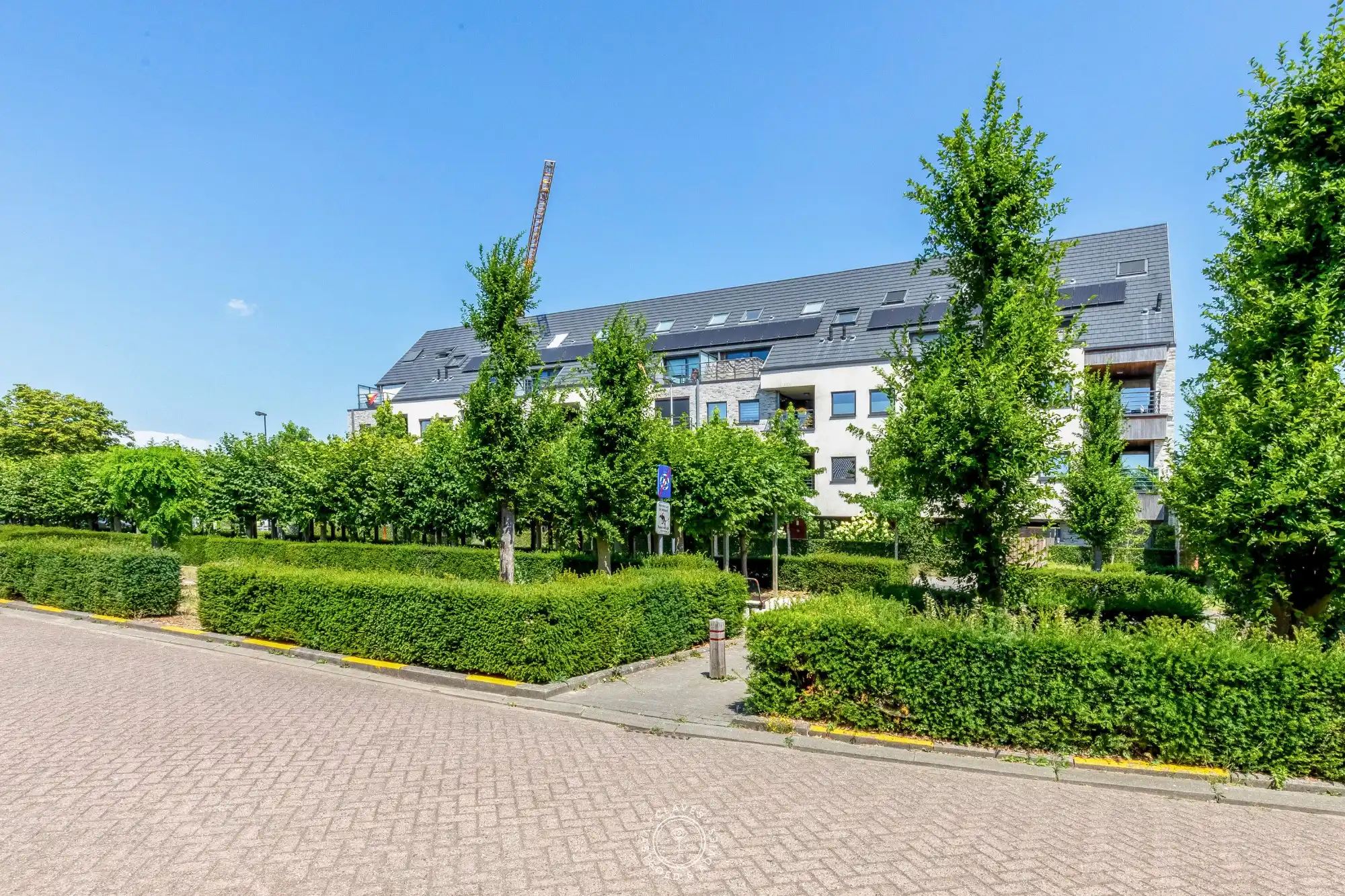 Mooi en recent appartement met staanplaats foto 15