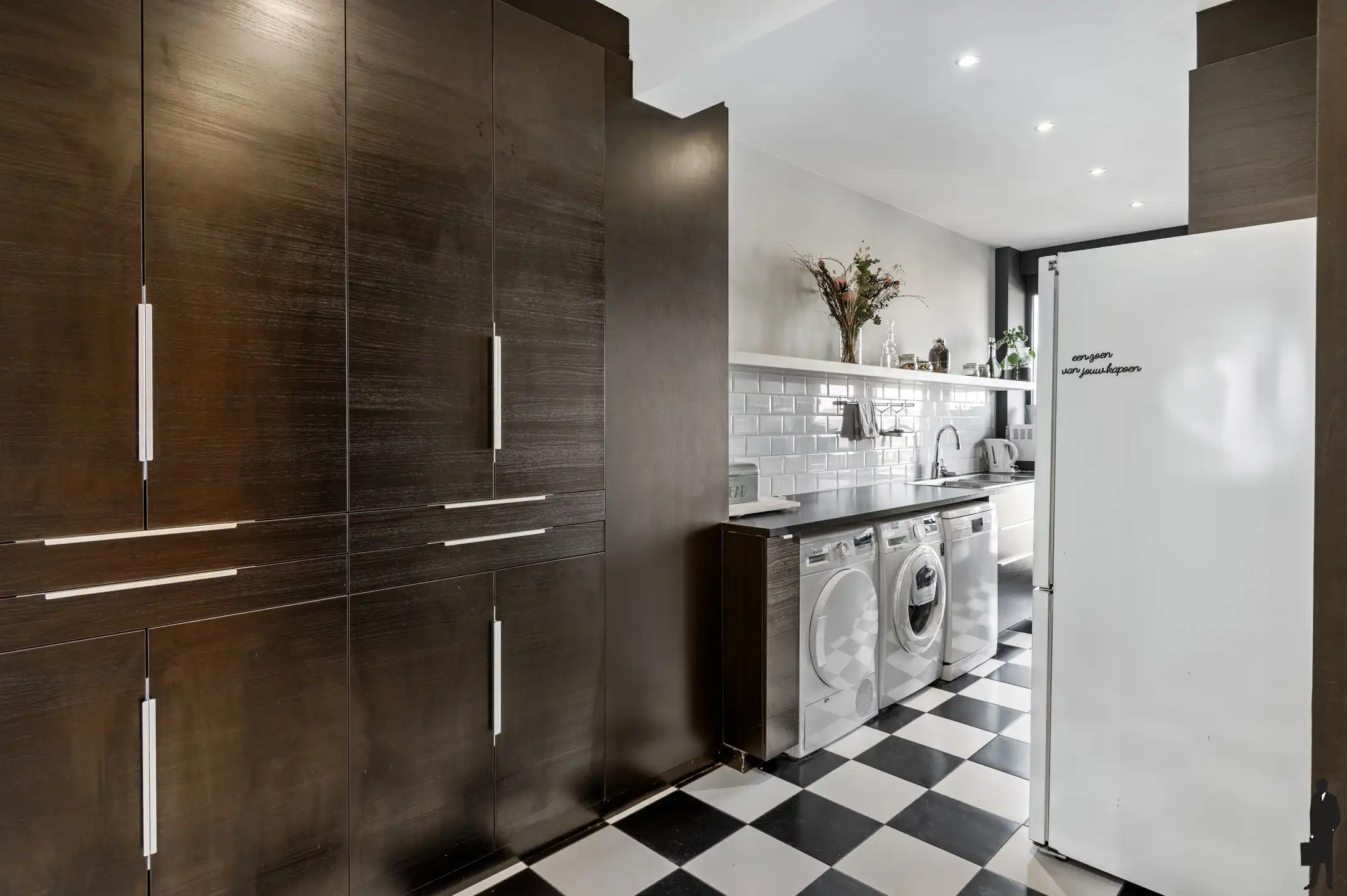 Lichtrijk 3-slaapkamer appartement met Zuidwest terras foto 9