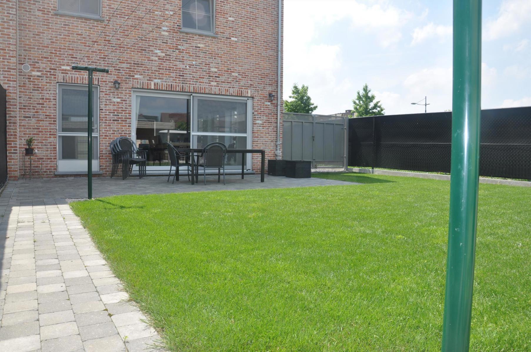 VASTGOED RIJKEN: Prachtige halfvrijstaande nieuwbouwwoning met 3 slaapkamers en mooie tuin! foto 3