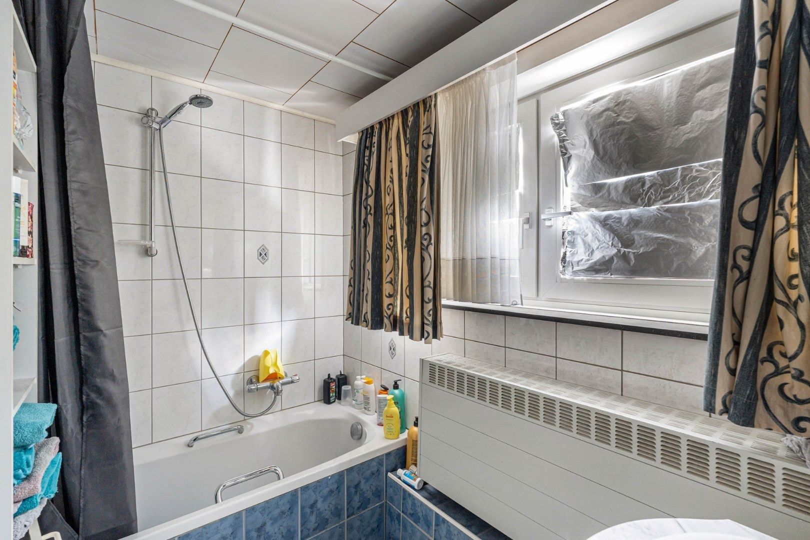 Comfortabele, halfvrijstaande woning op perceel van 7a19ca, rustige ligging! foto 15