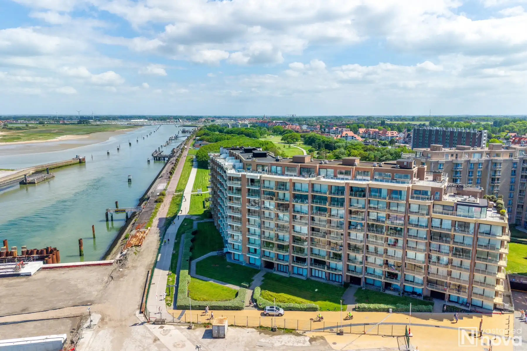 Goed onderhouden studio - prachtig zicht op de havengeul foto 15