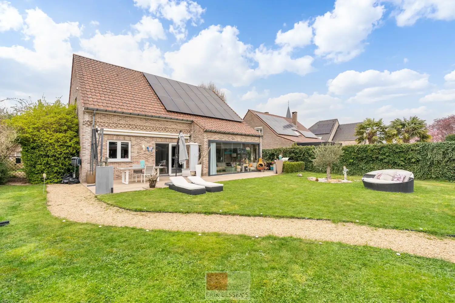 Vrijstaande woning met luxe buitenbeleving en topligging nabij Maastricht foto 37