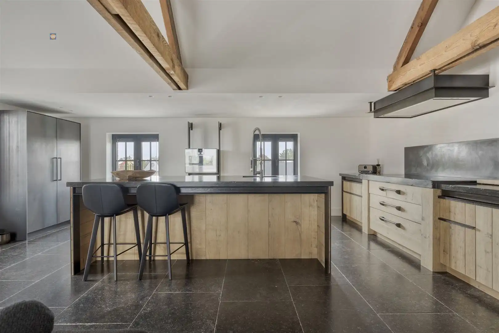 Unieke, Instapklare Loft van 125 m² ! foto 4