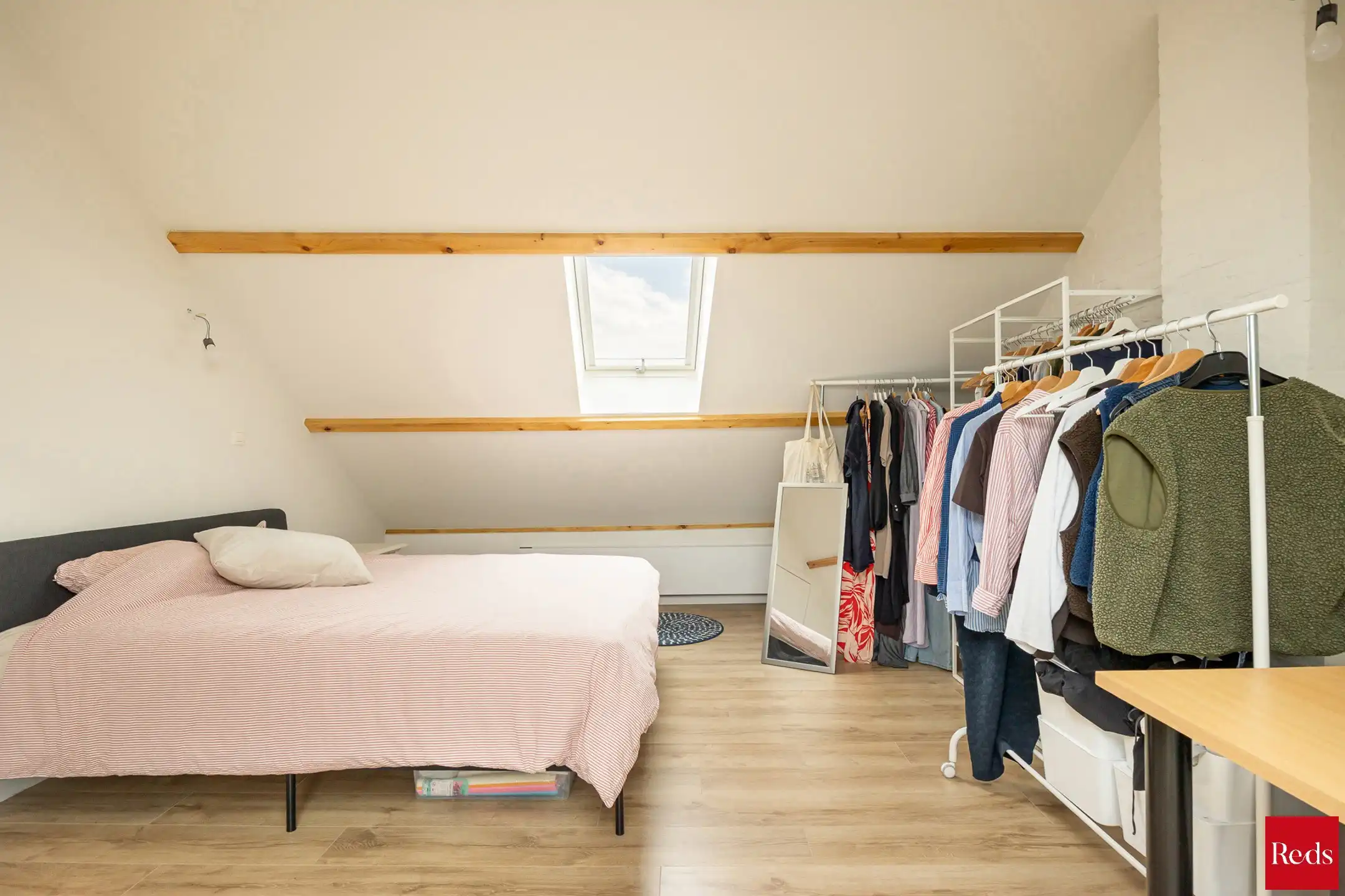 Duplex appartement met twee slaapkamers en tuin foto 14