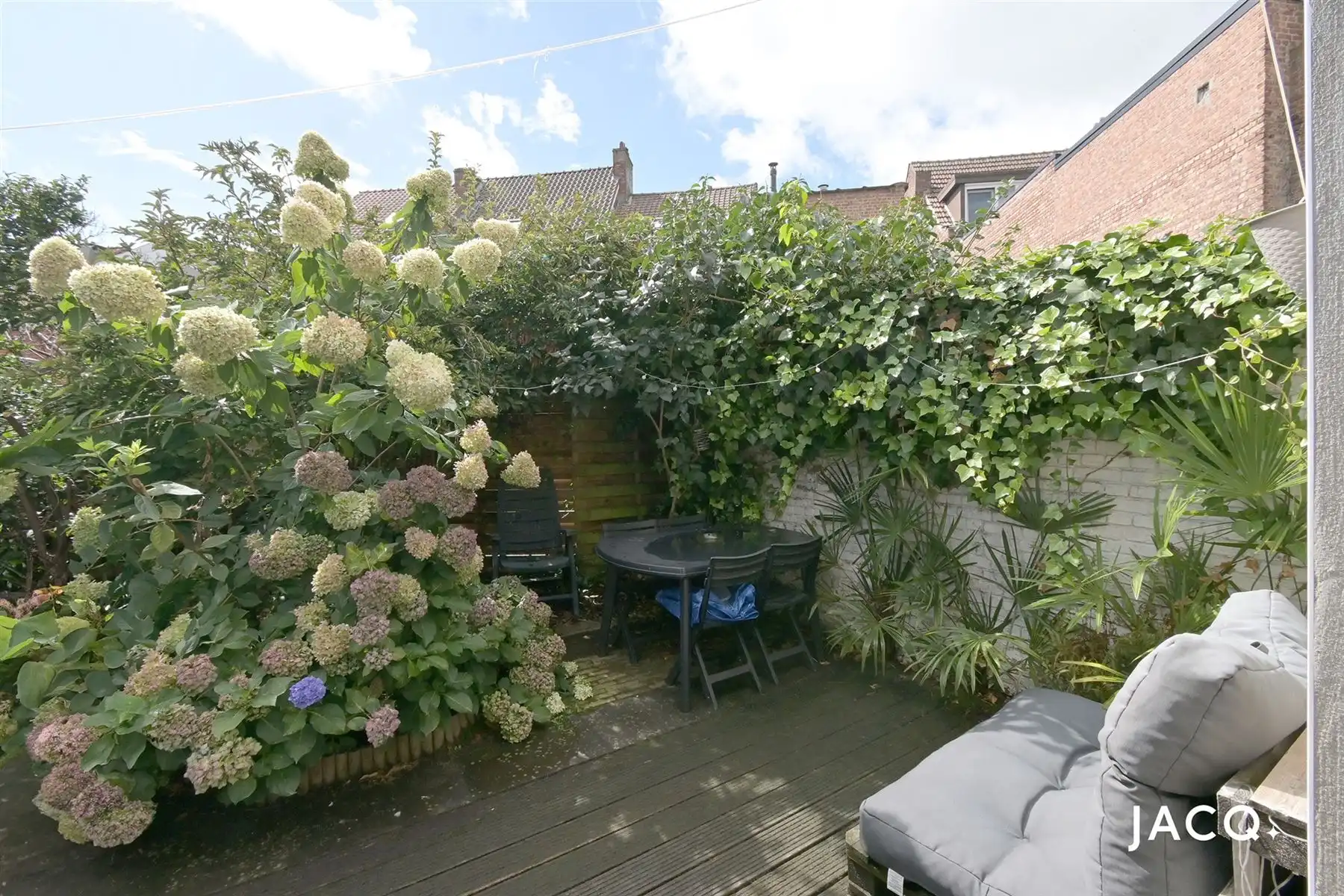 Op te frissen woning met 3slpk's, garage en zuid-terras! foto 21