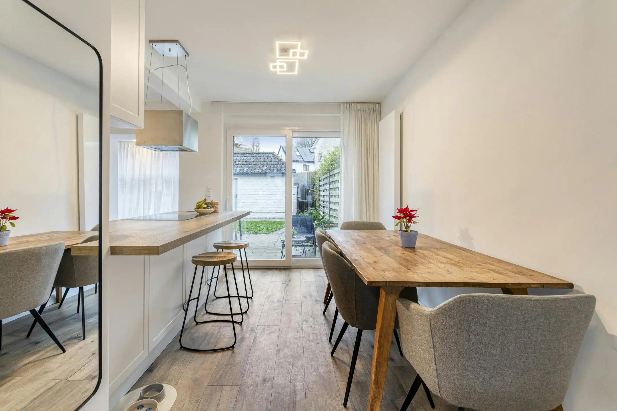 Energiezuinige, gerenoveerde woning met 2 slaapkamers  foto 4