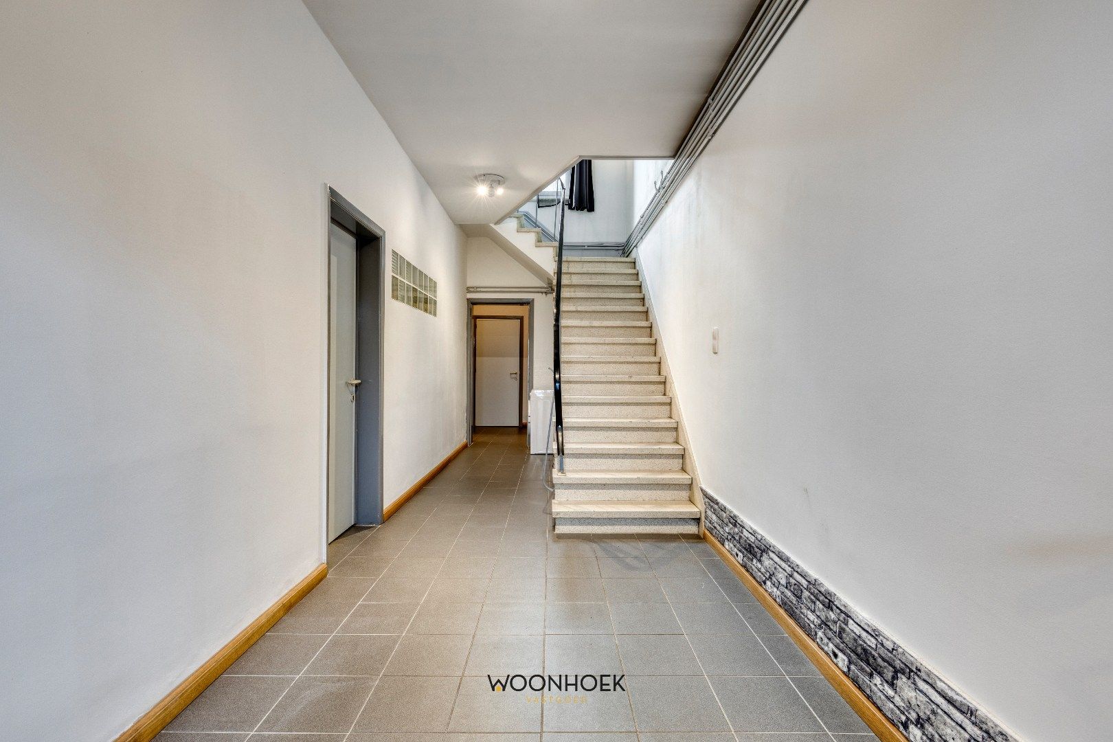 Centraal gelegen woning met 2 slpk en 2 badkamers te Zele! foto 16
