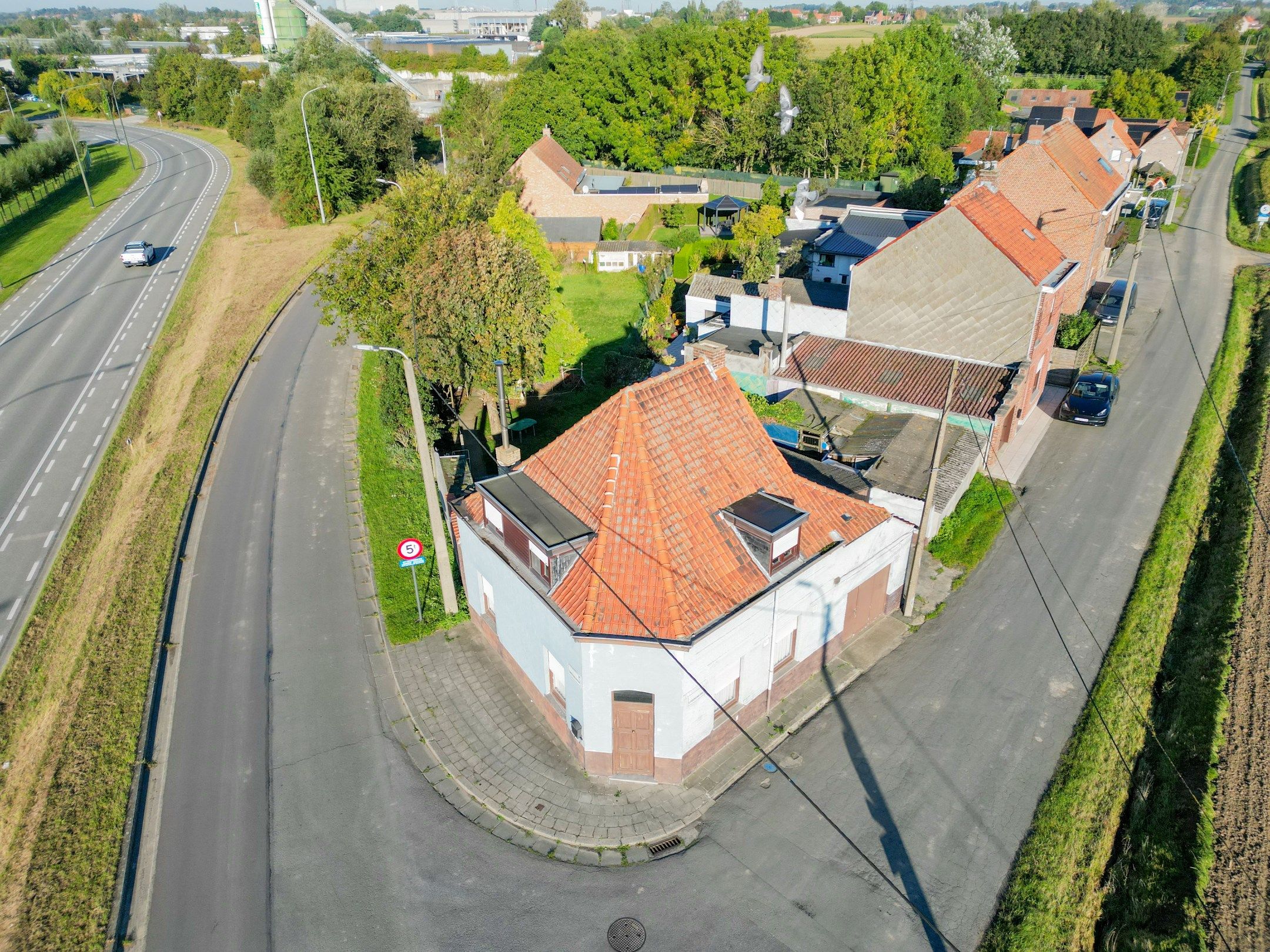 TE RENOVEREN HOEKWONING MET TUIN foto 22