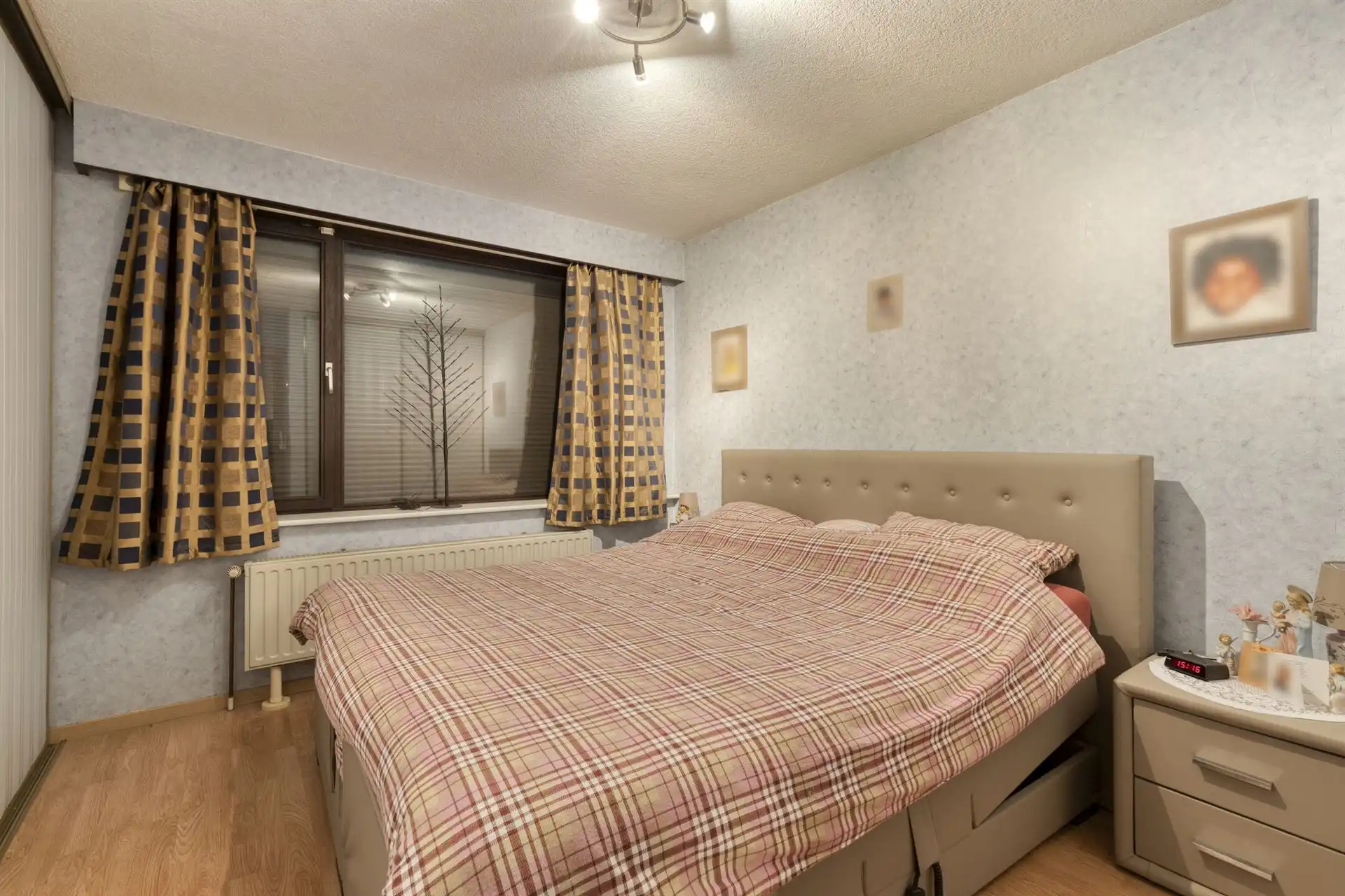 Laagbouwwoning met 2 slaapkamers, garage en tuin.  foto 11