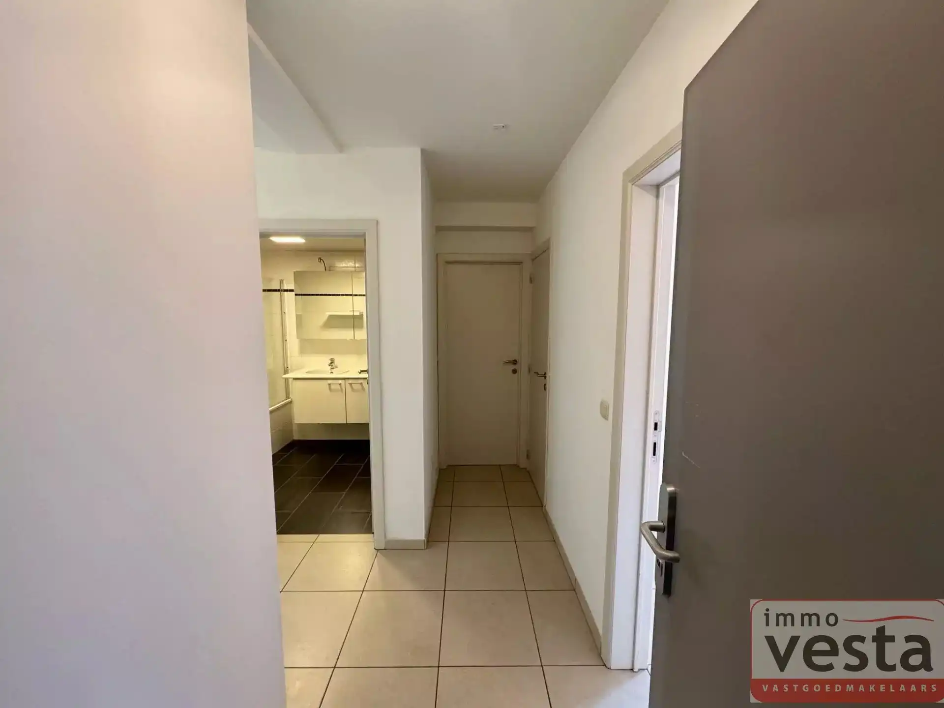 Appartement met twee slaapkamers in centrum van Sint-Truiden foto 4