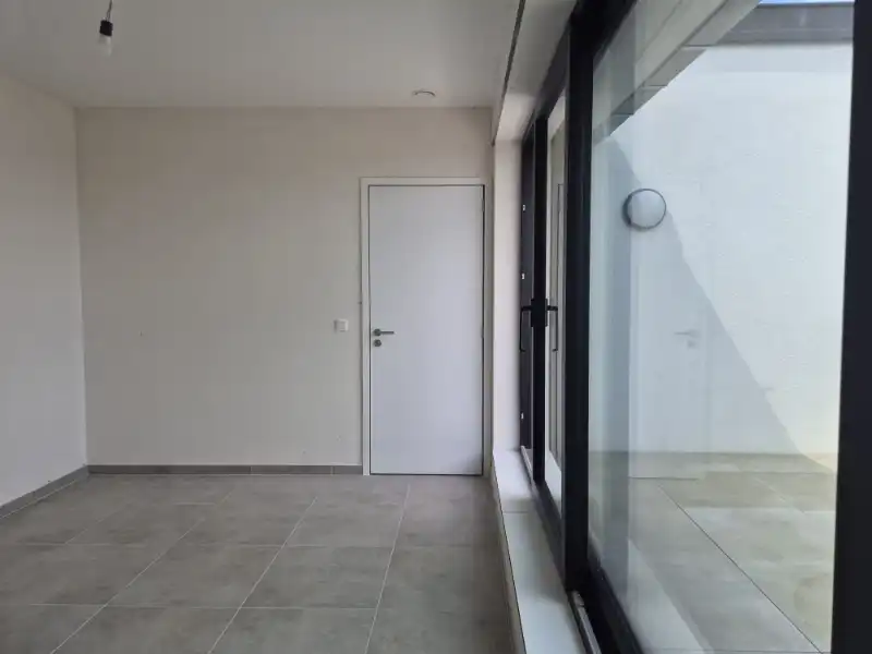 KORTEMARK: Appartement 2.01 met 2 slaapkamers en 3 zitterrassen gelegen op de tweede verdieping van Nieuwbouwresidentie Mila en Nora foto 16