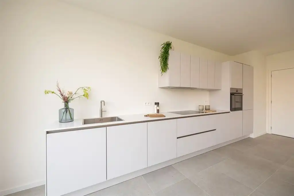 Nieuwbouwwoning onder registratie op toplocatie foto 6