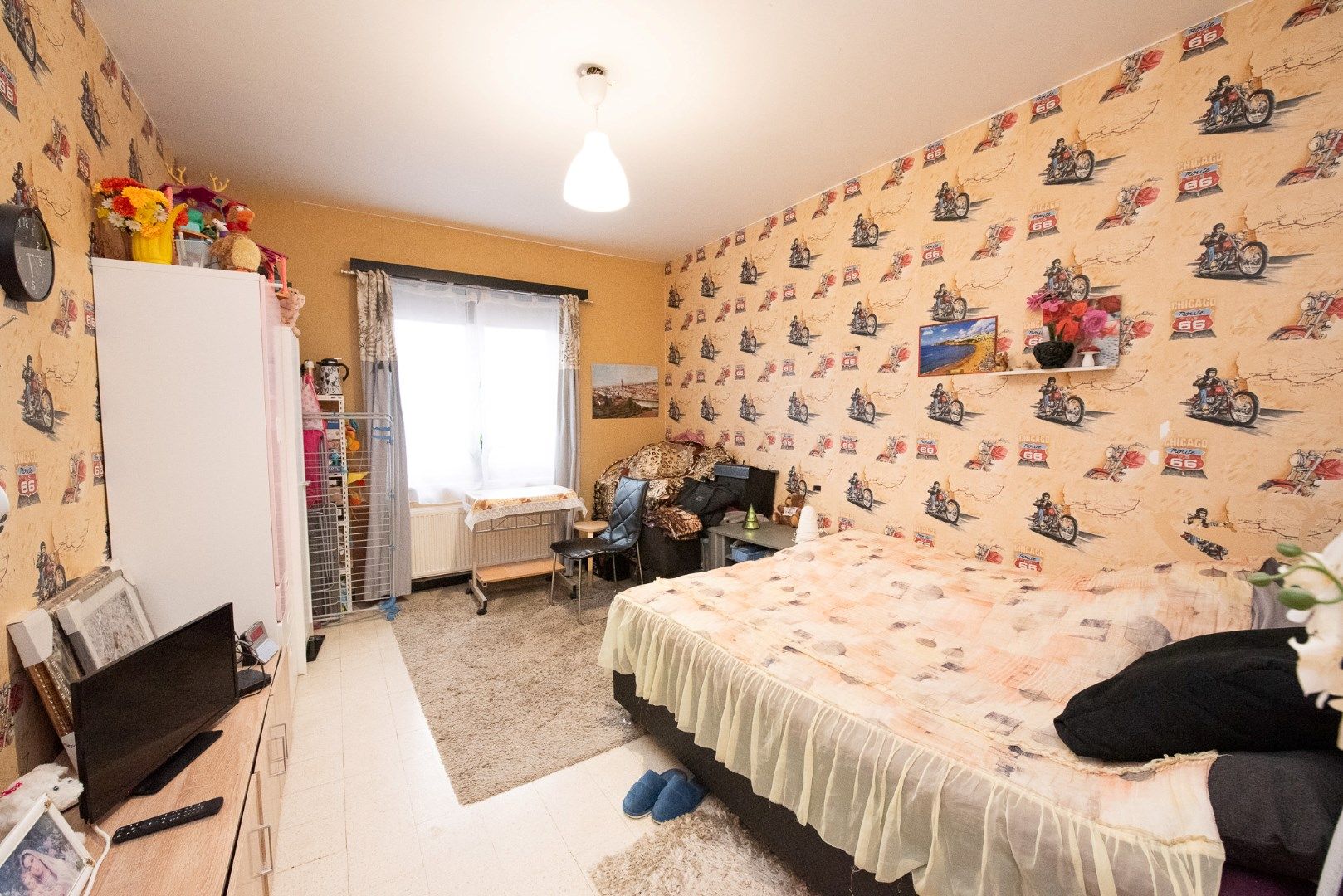 Centraal gelegen ruim en lichtrijk appartement met 3 slaapkamers! foto 10