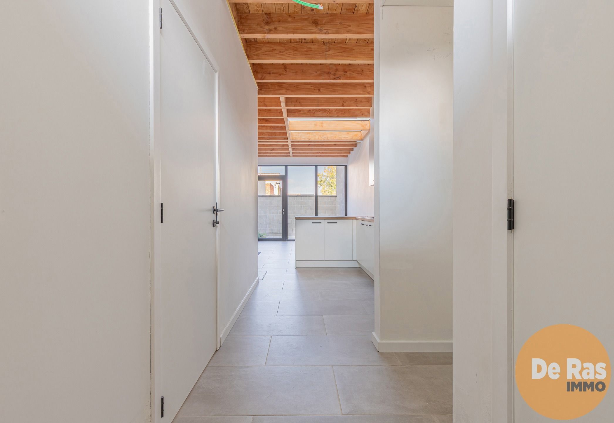 WETTEREN - Gezellige nieuwbouwwoning op uitstekende locatie foto 3