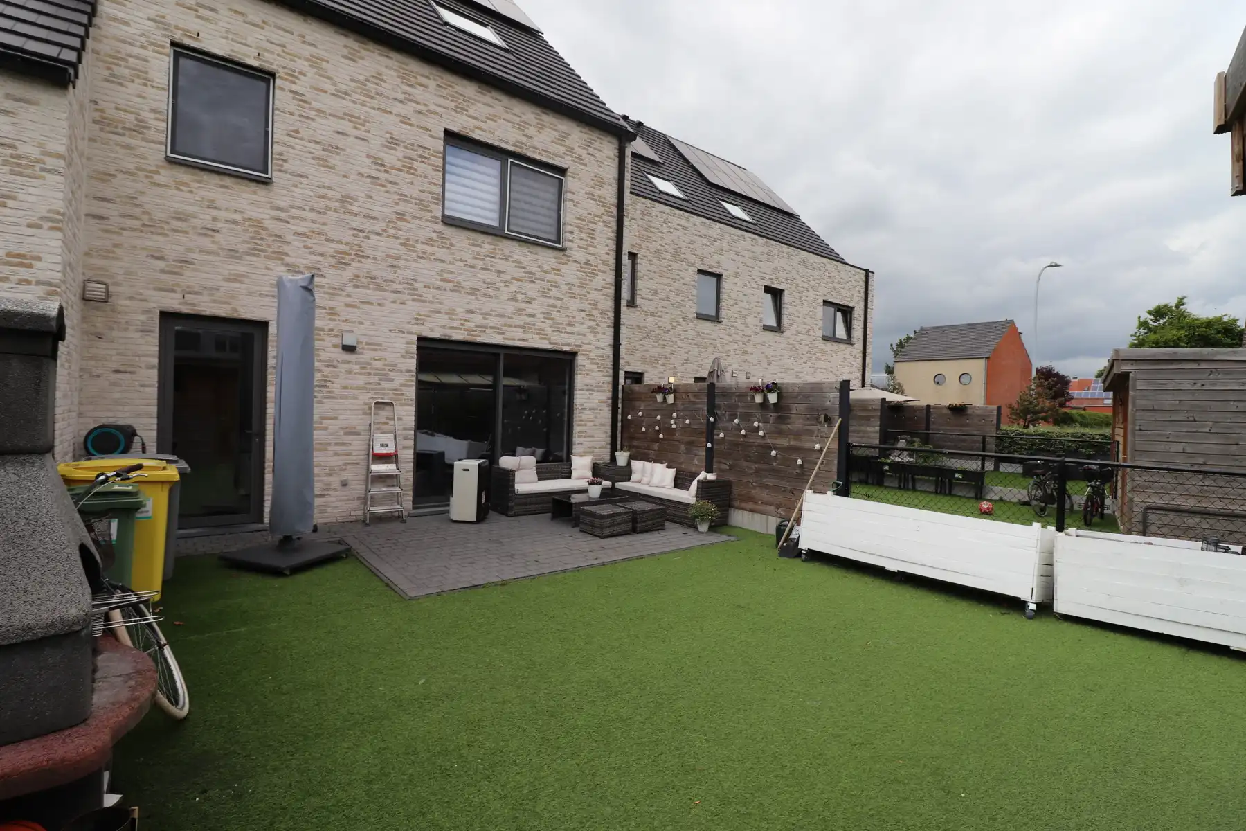 BEN-woning met 5 slaapkamers, 2 badkamers, terras met tuin, tuinberging en autostaanplaats. foto 20