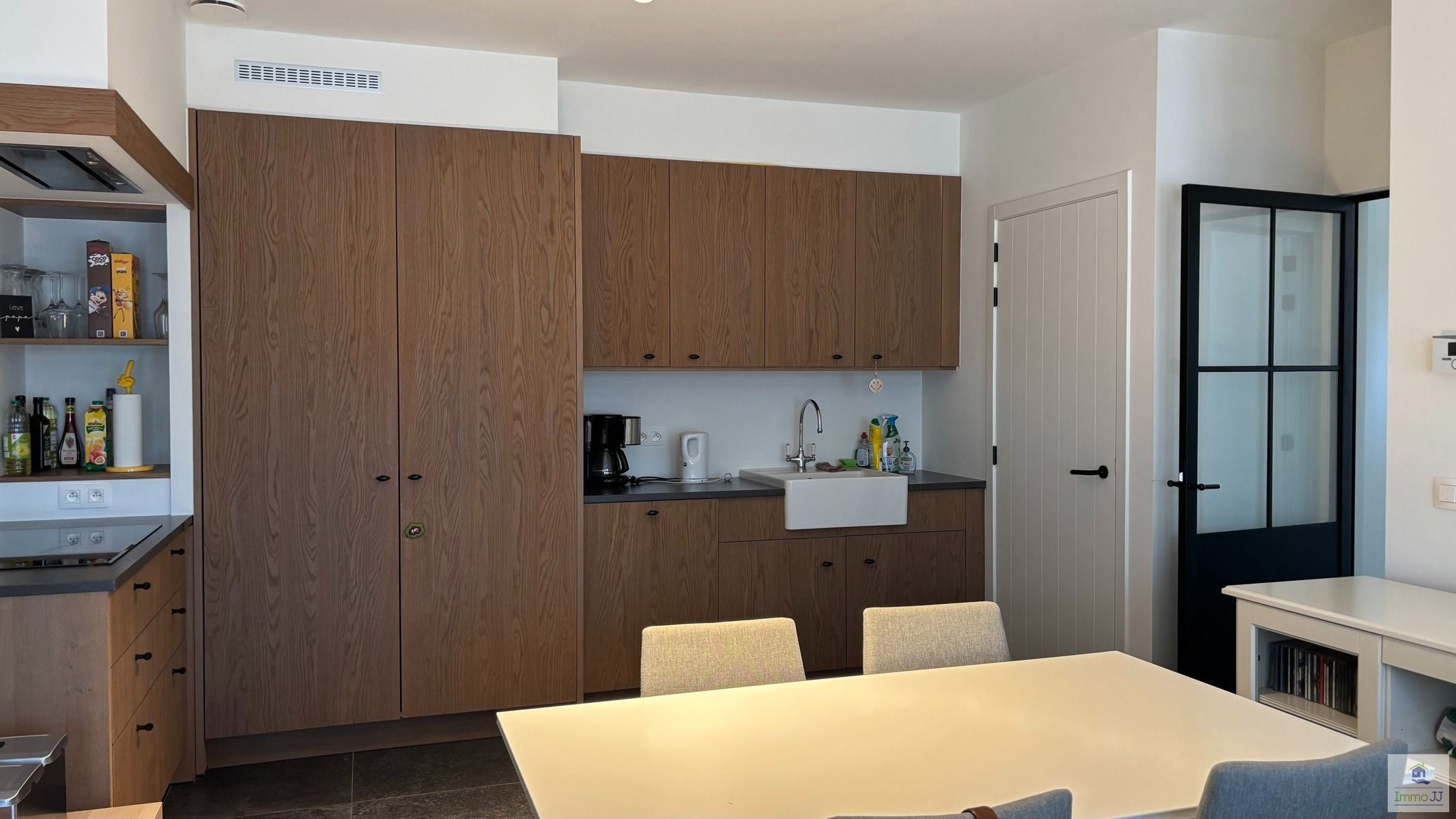 Gelijkvloers appartement met 2 slpkrs.  foto 2
