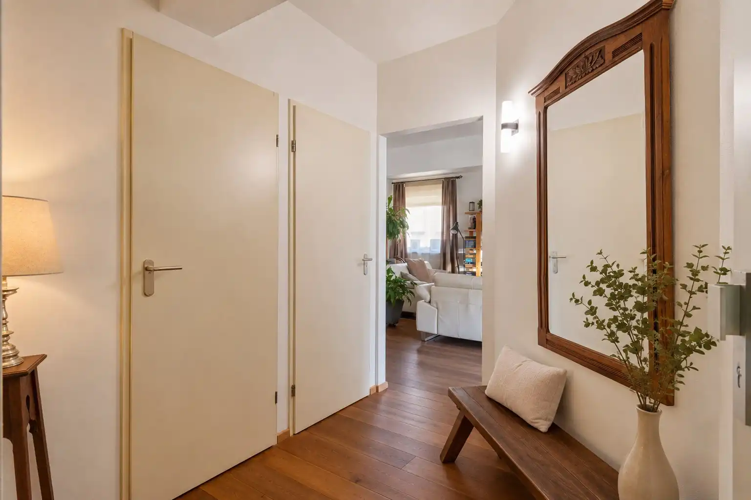 Ruimte en comfort in het bruisende hart van Brasschaat! foto 4