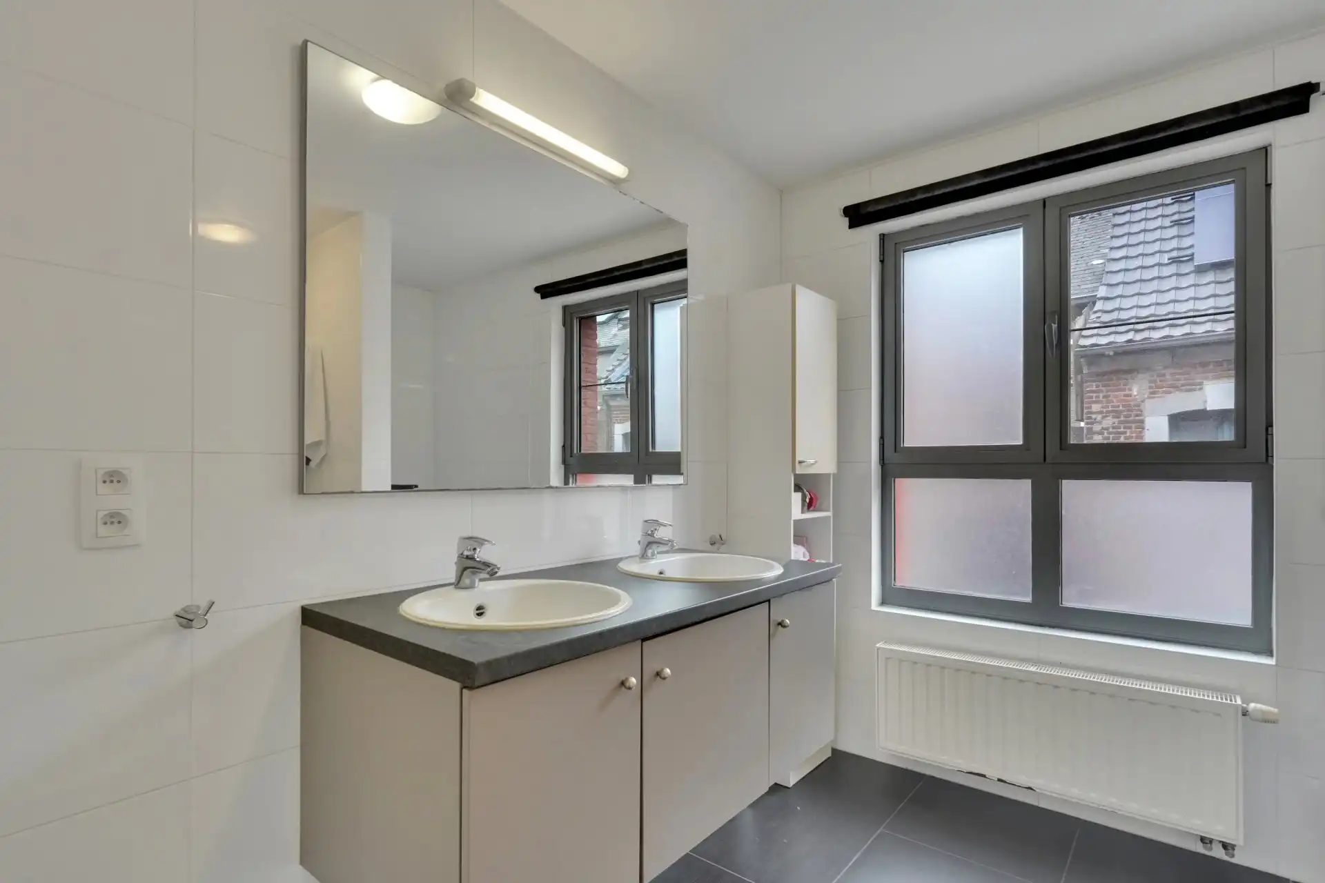 Modern appartement met 2 slaapkamers foto 22