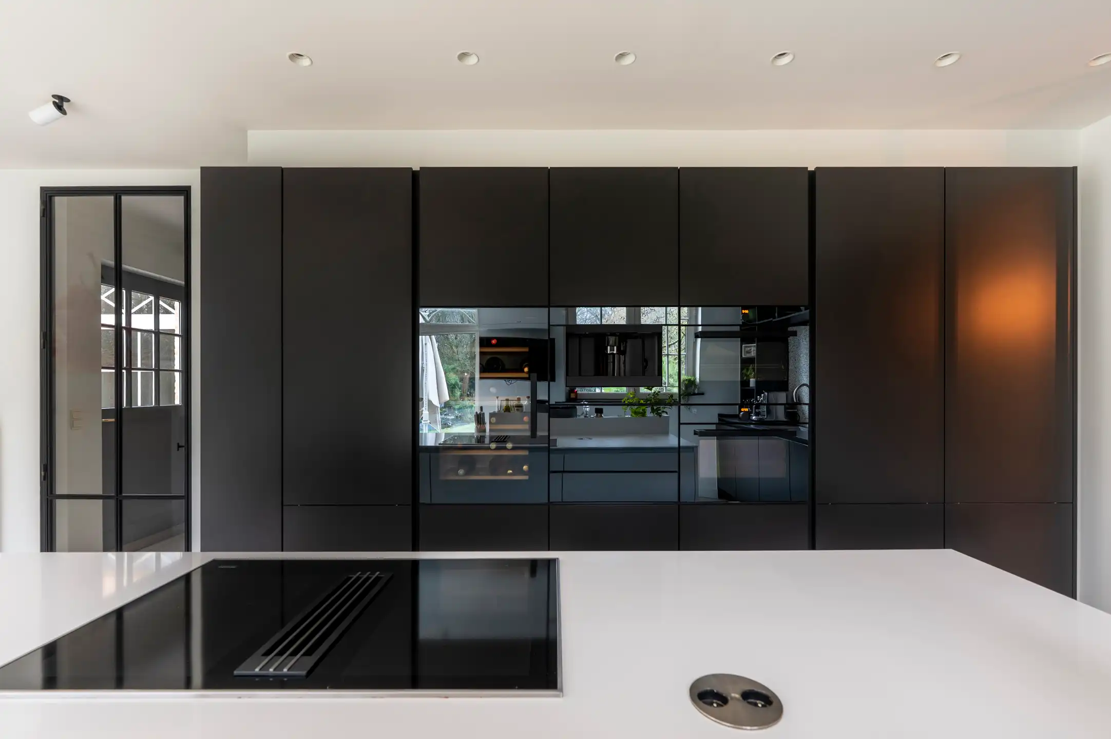 AARTSELAAR - Villa met zwembad en ruimte voor praktijk foto 4