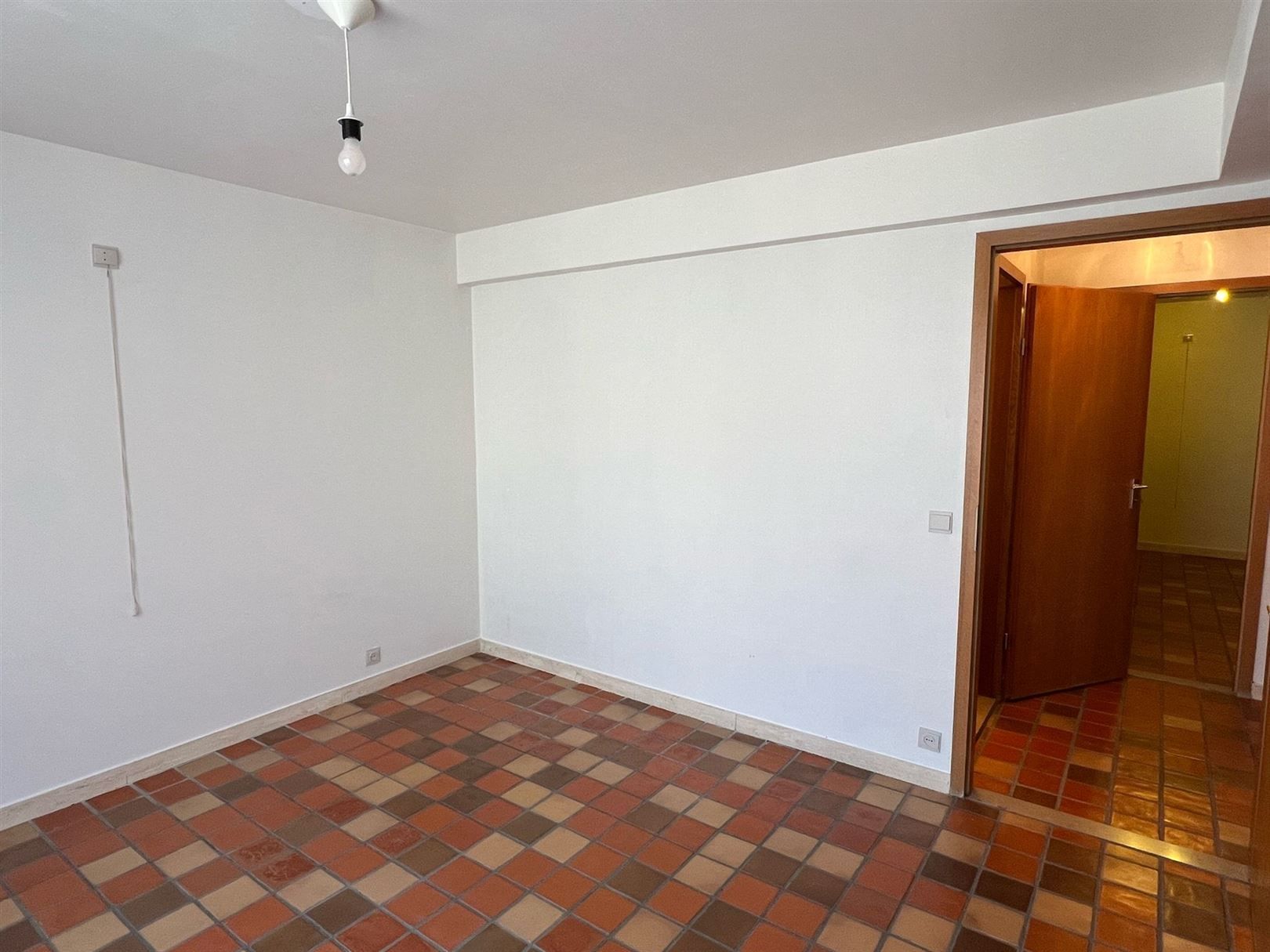 Centraal gelegen appartement te huur foto 6