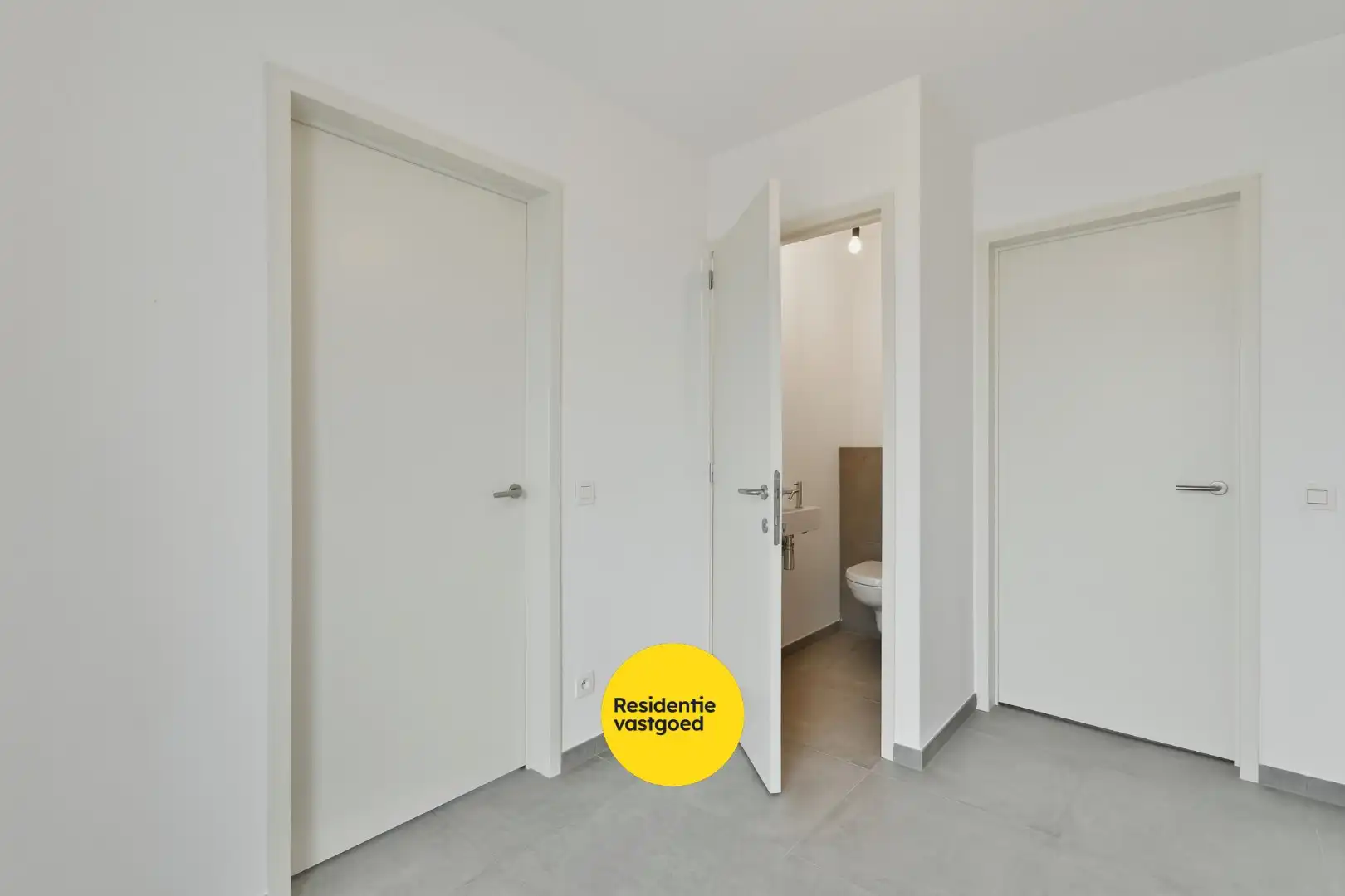 Halfopen woning met 3 slaapkamers te huur in Aartrijke foto 4
