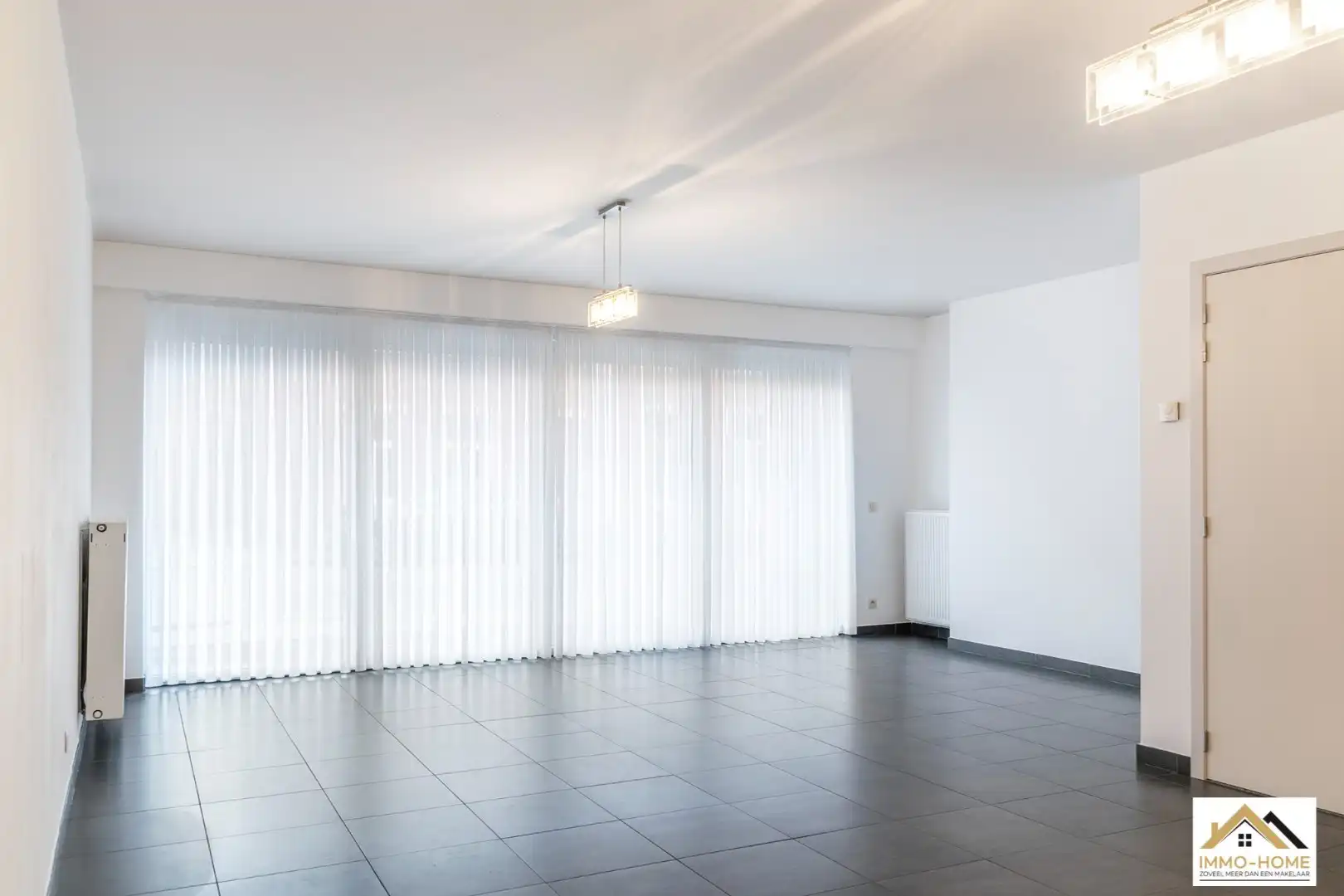 Instapklaar appartement met garage!  foto 10
