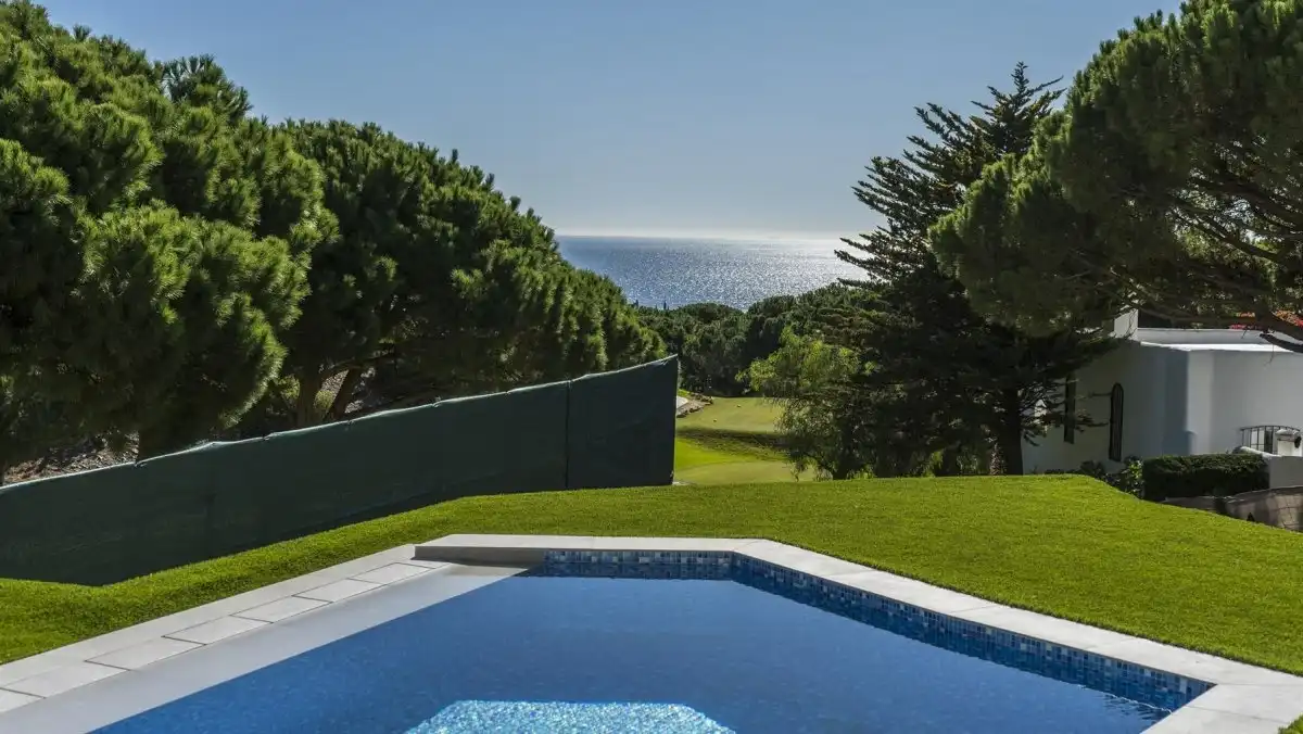 The Cape foto {{pictureIndex}}