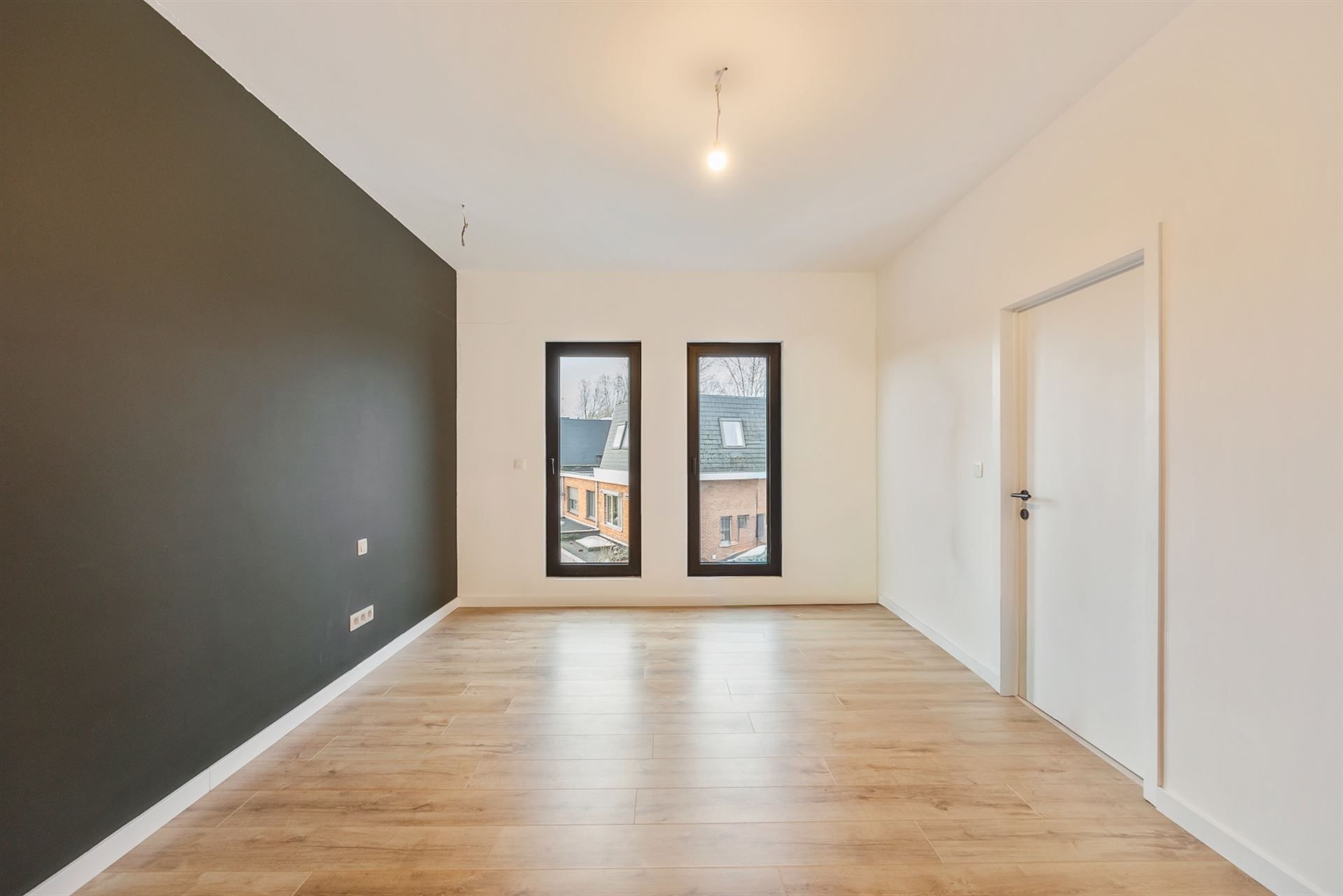 Instapklare en Ruime Gezinwoning met Tuin en Garage foto 15