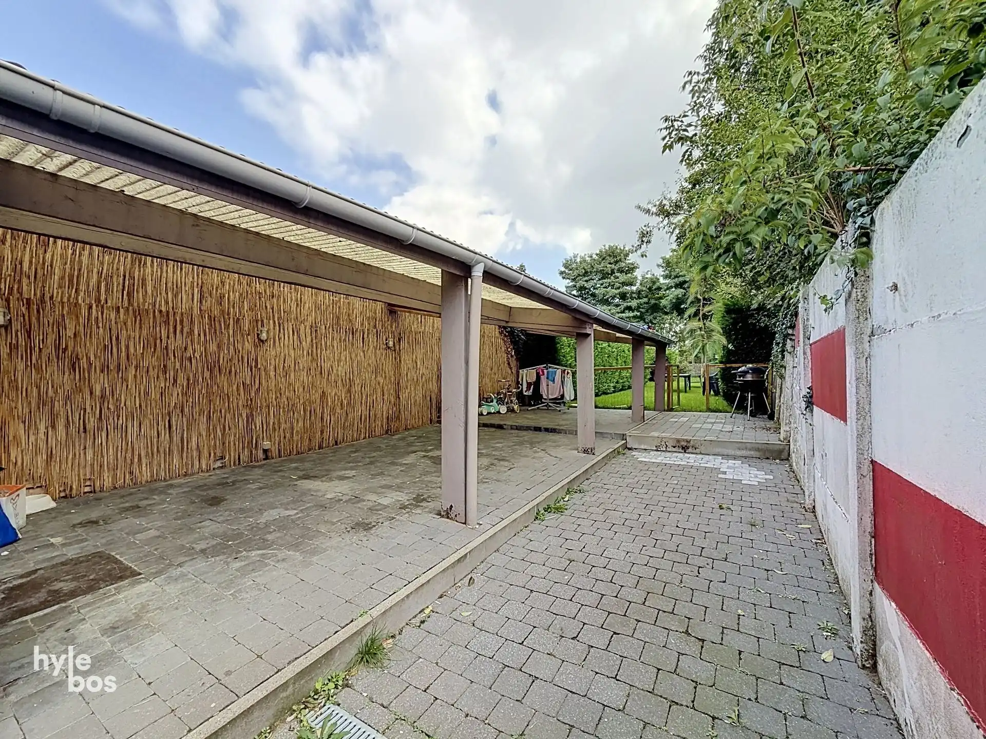 Goed gelegen instapklare woning met twee slaapkamers en mooie tuin foto 17