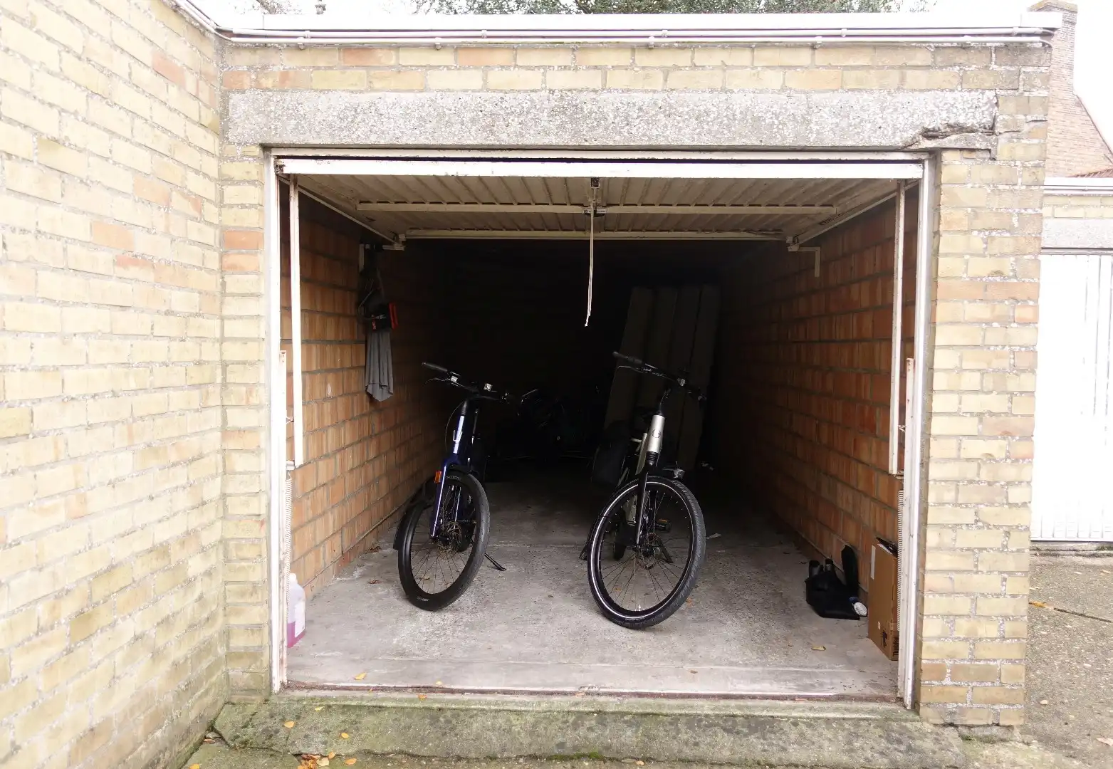 Instapklaar Appartement met 2 slaapkamers en garagebox foto 15