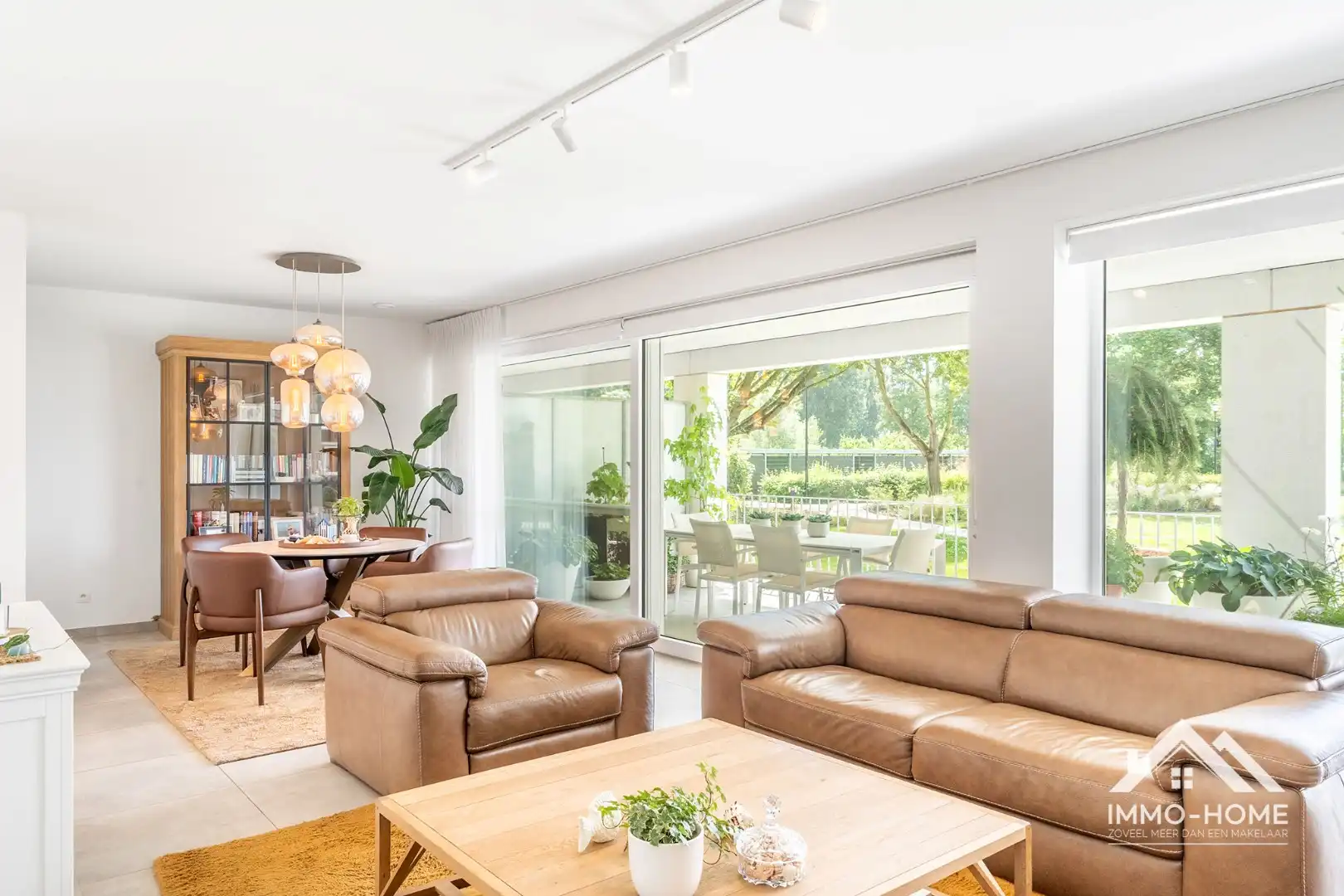 Uitzonderlijk appartement met heel ruim terras foto 11