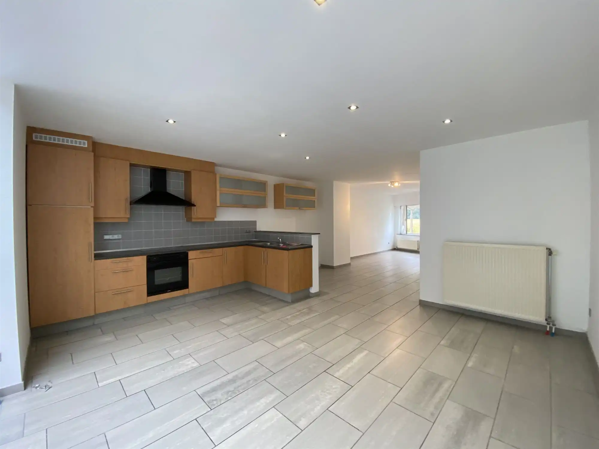 Rijwoning met garage en volwaardige 3 slaapkamers  foto 4
