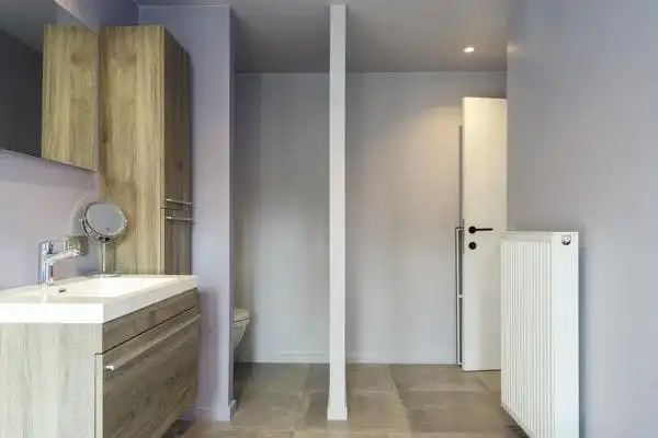 Volledig gerenoveerd huis met ruime tuin te koop in Waregem foto 13