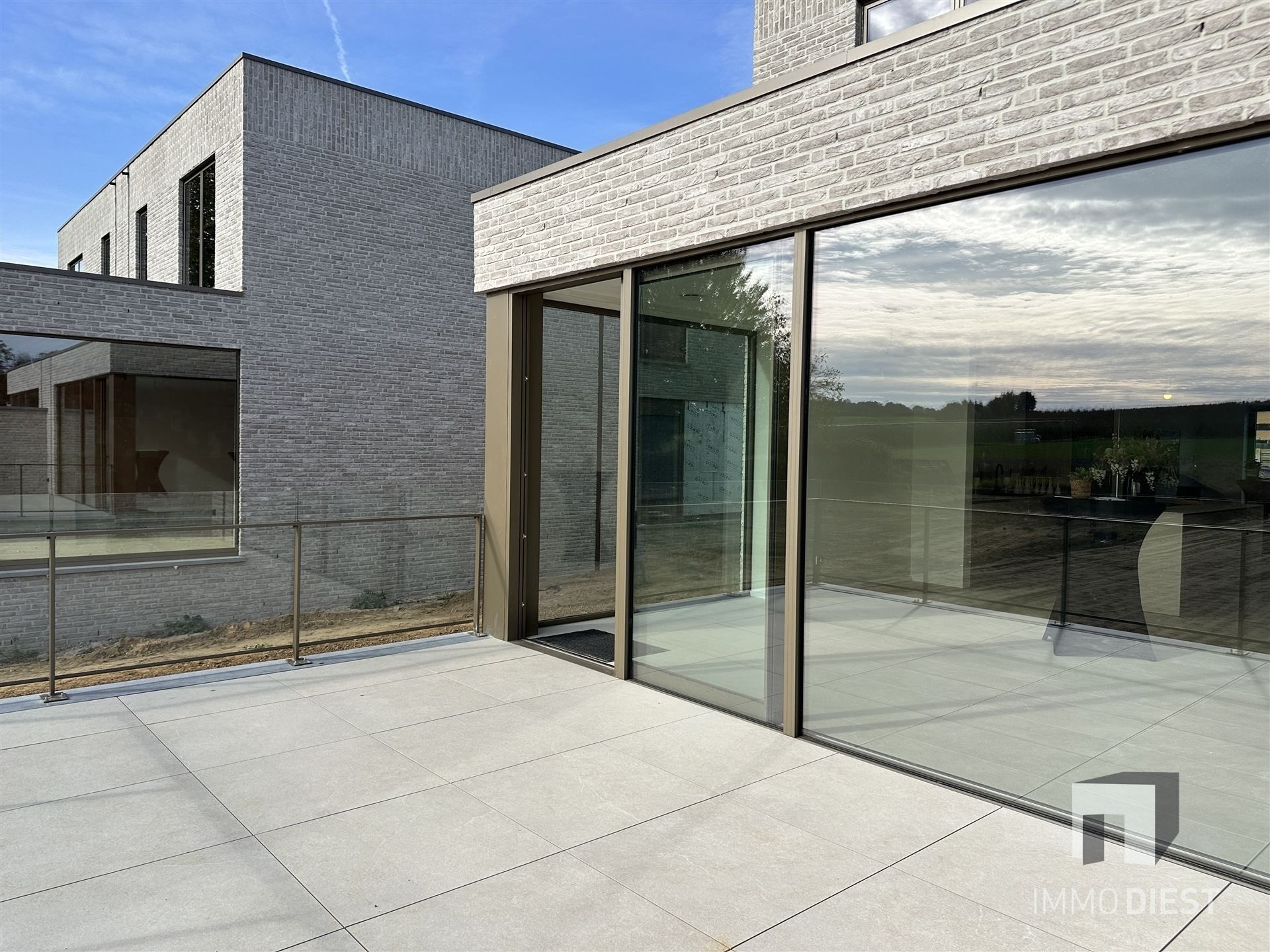 Luxueus wonen met zicht op velden in Bekkevoort foto 24