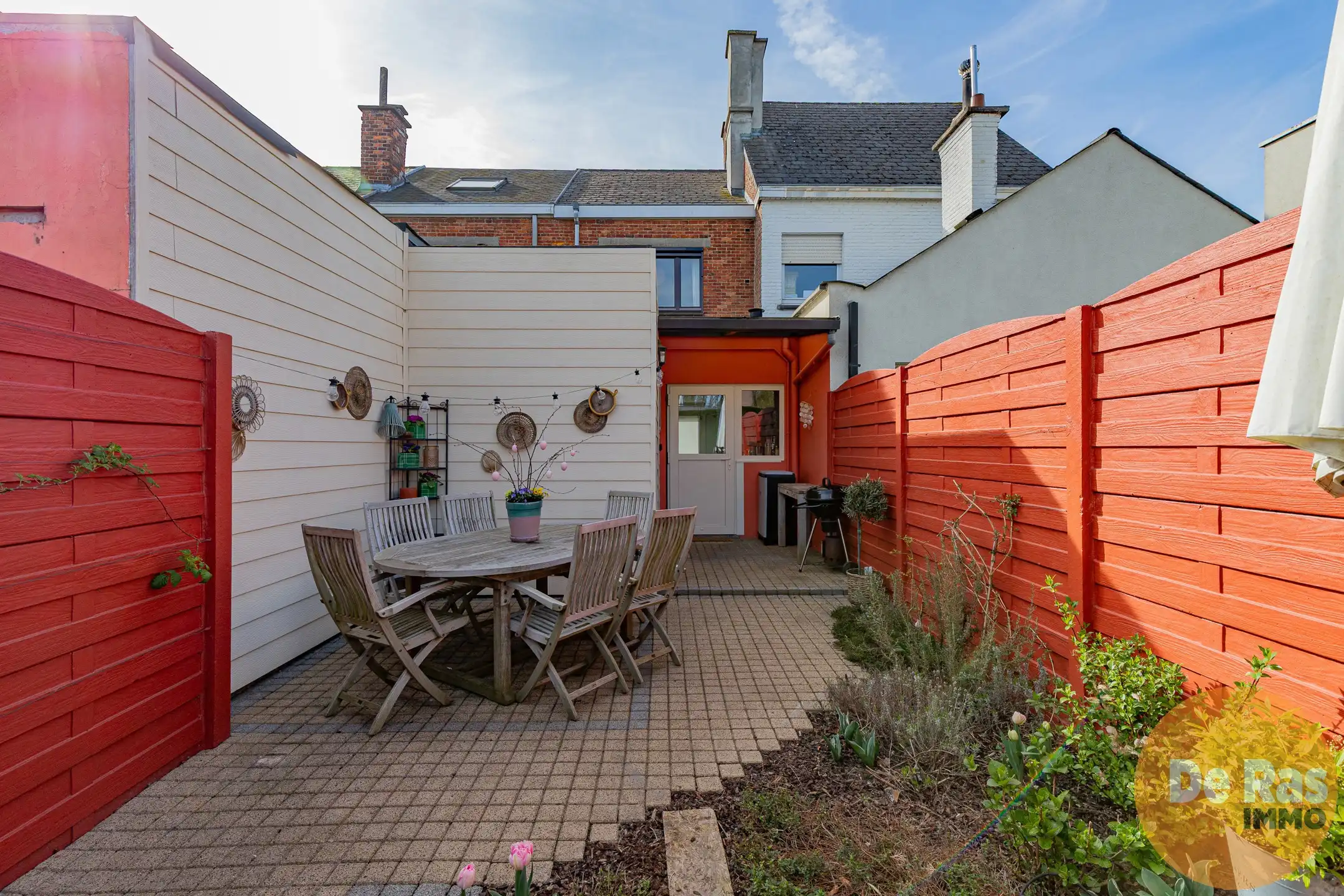 WETTEREN - Instapklare woning met twee slpks en terras foto 17