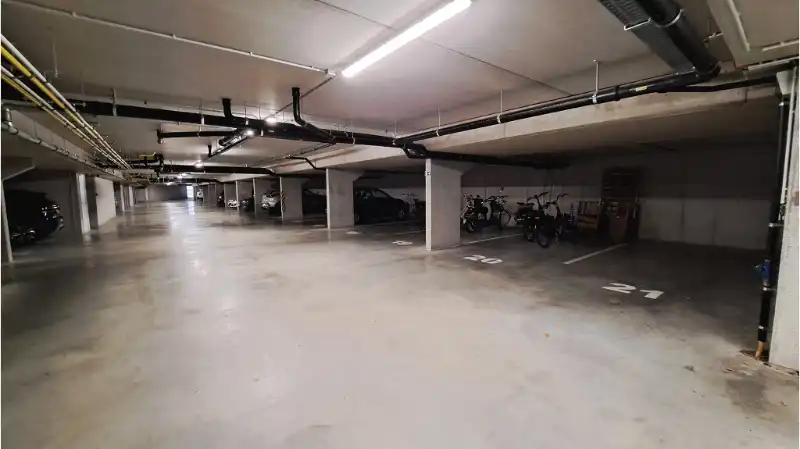 Ondergrondse AUTOSTANDPLAATS te koop in de Witte Molenstraat 17 in Sint-Michiels Brugge foto 3