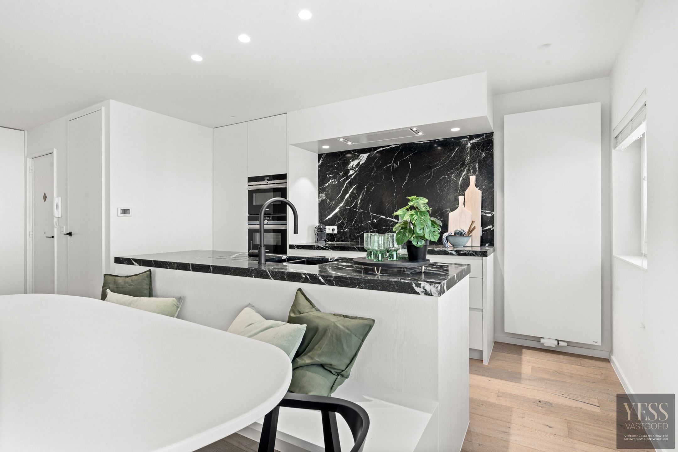 Prachtig appartement met zicht over het Zegemeer te Knokke! foto 8