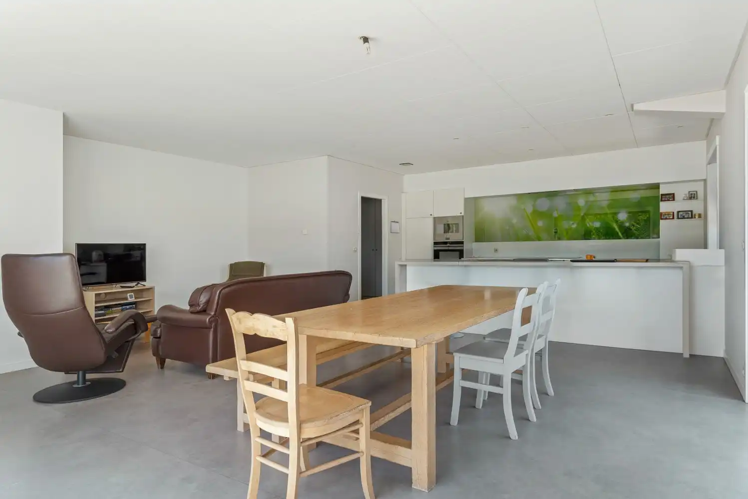 Appartement met 4 ruime slaapkamers en terras foto 3