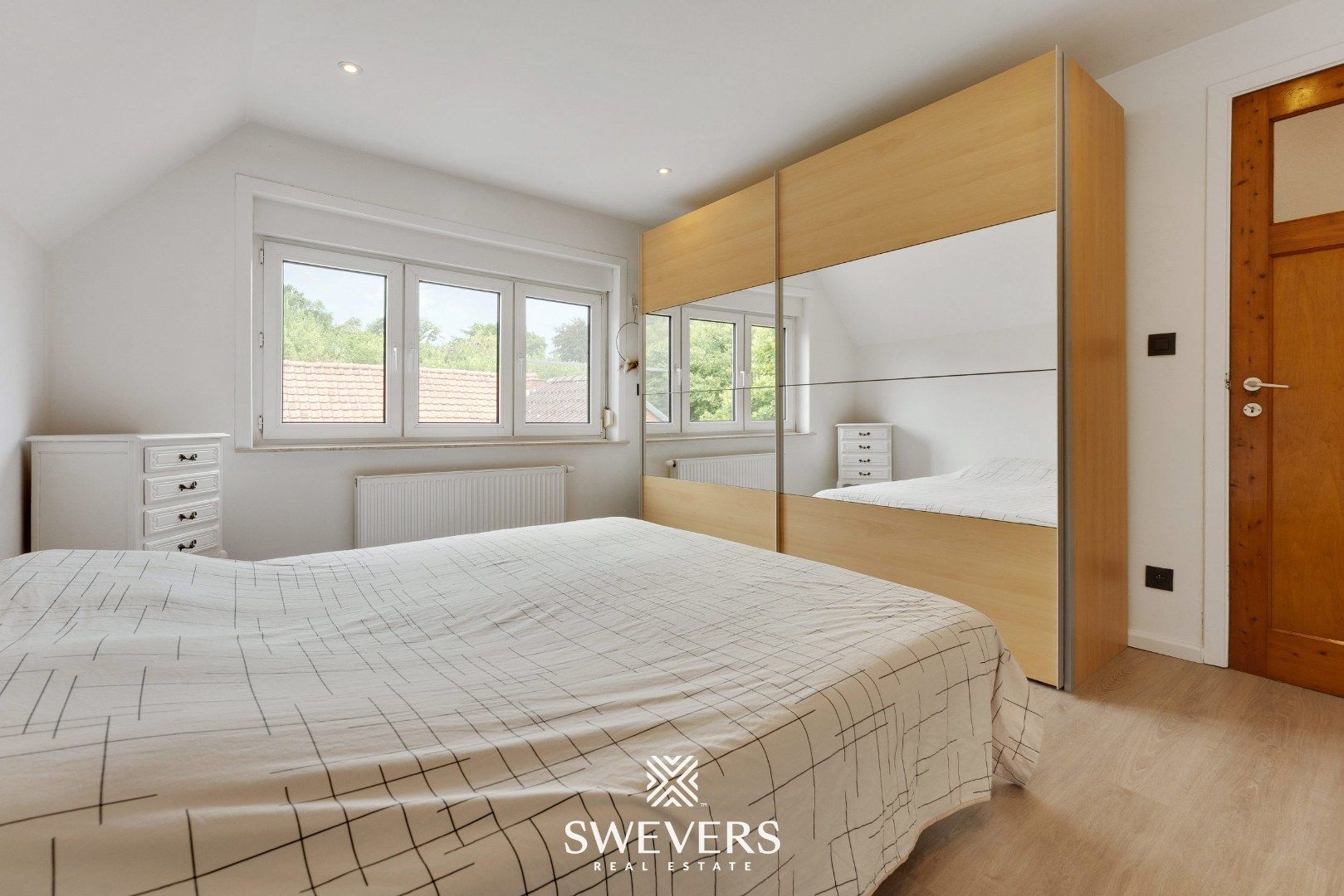 Gerenoveerde gezinswoning (EPC-label A) op zonovergoten perceel van 6a60 in doodlopende straat in Houthalen-Helchteren foto 15