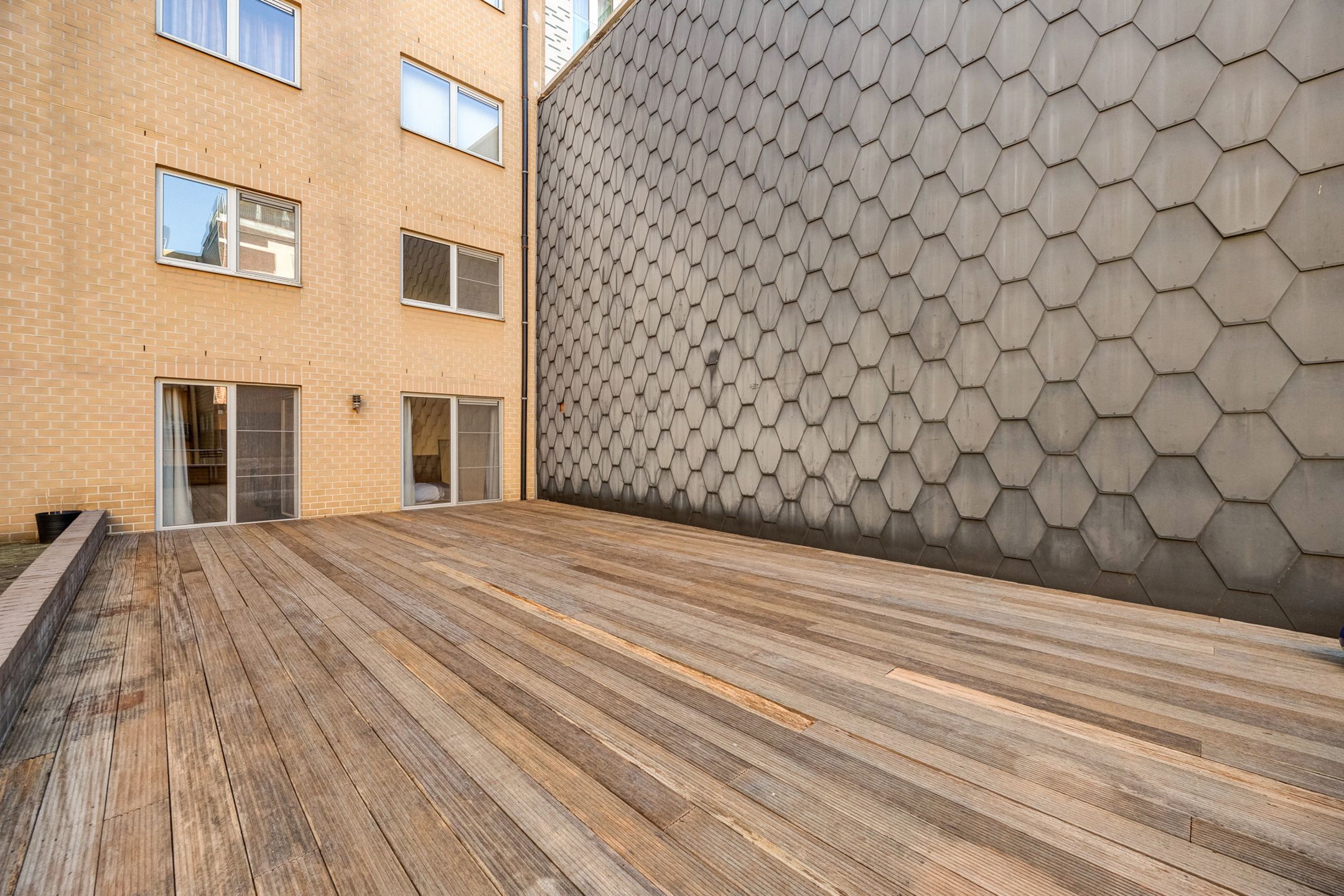 Centraal gelegen appartement met twee terrassen foto 13