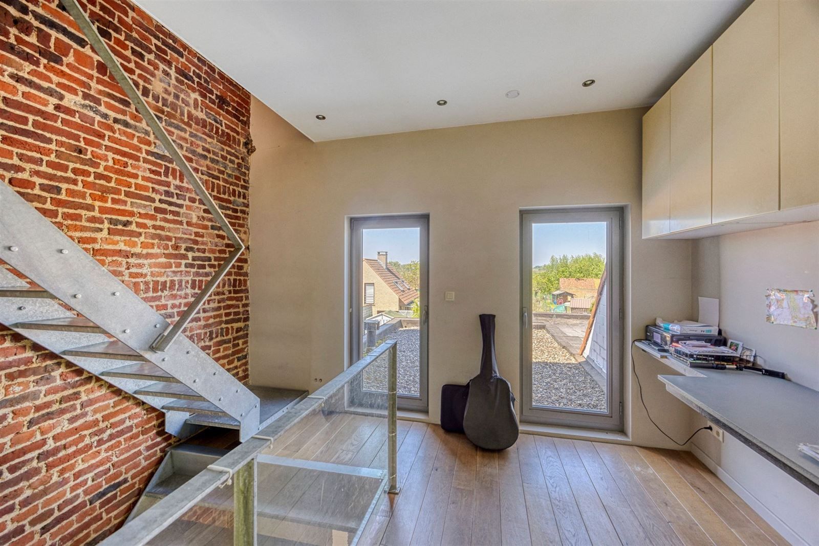 Woning met 2 slaapkamers, terras en tuin foto 11